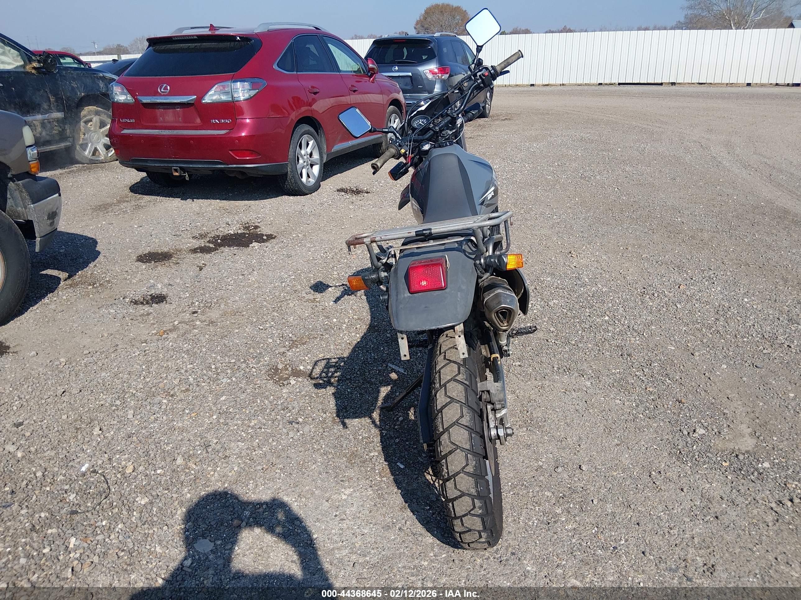 SUZUKI DR650 image 6