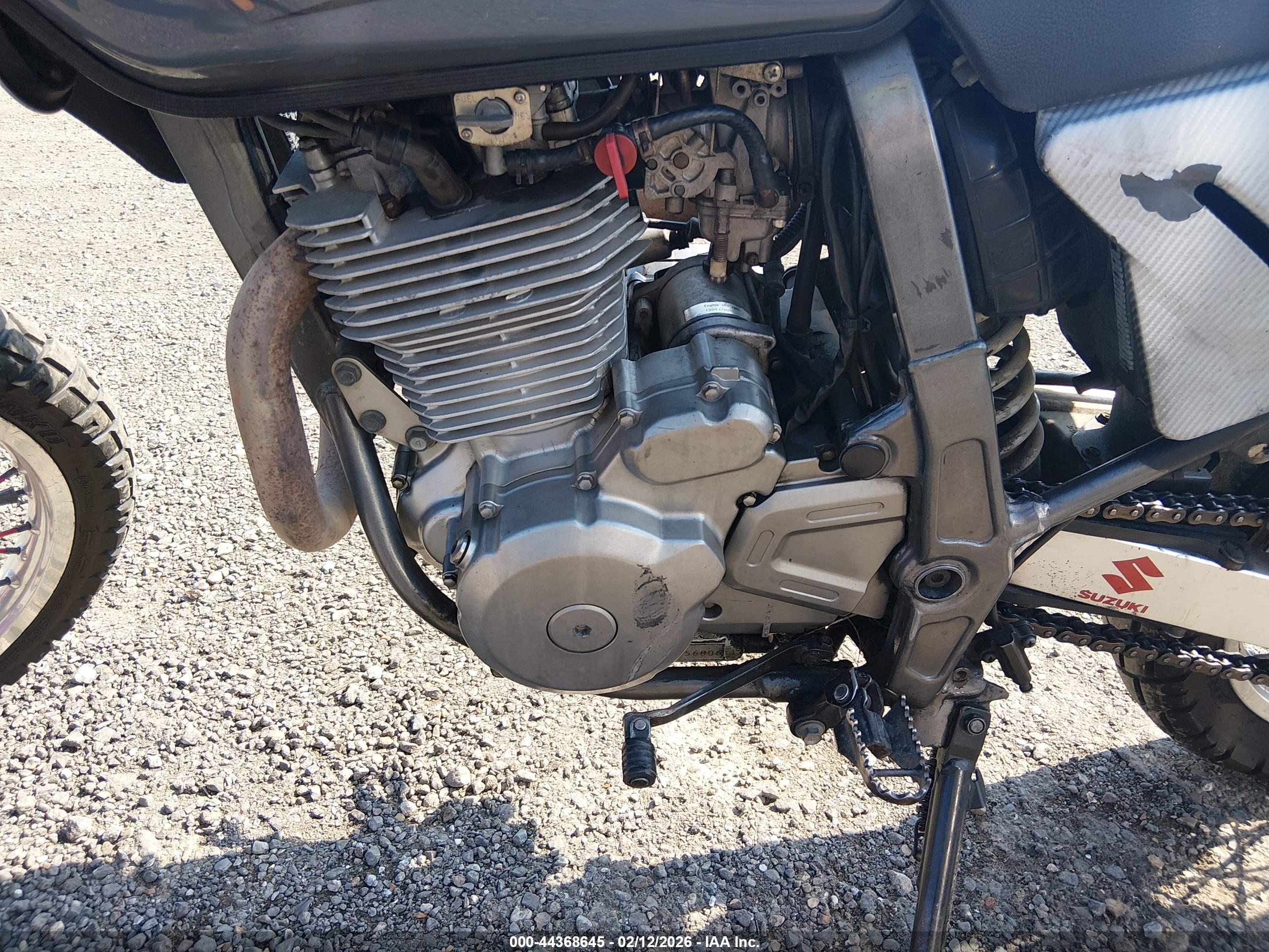 SUZUKI DR650 image 9