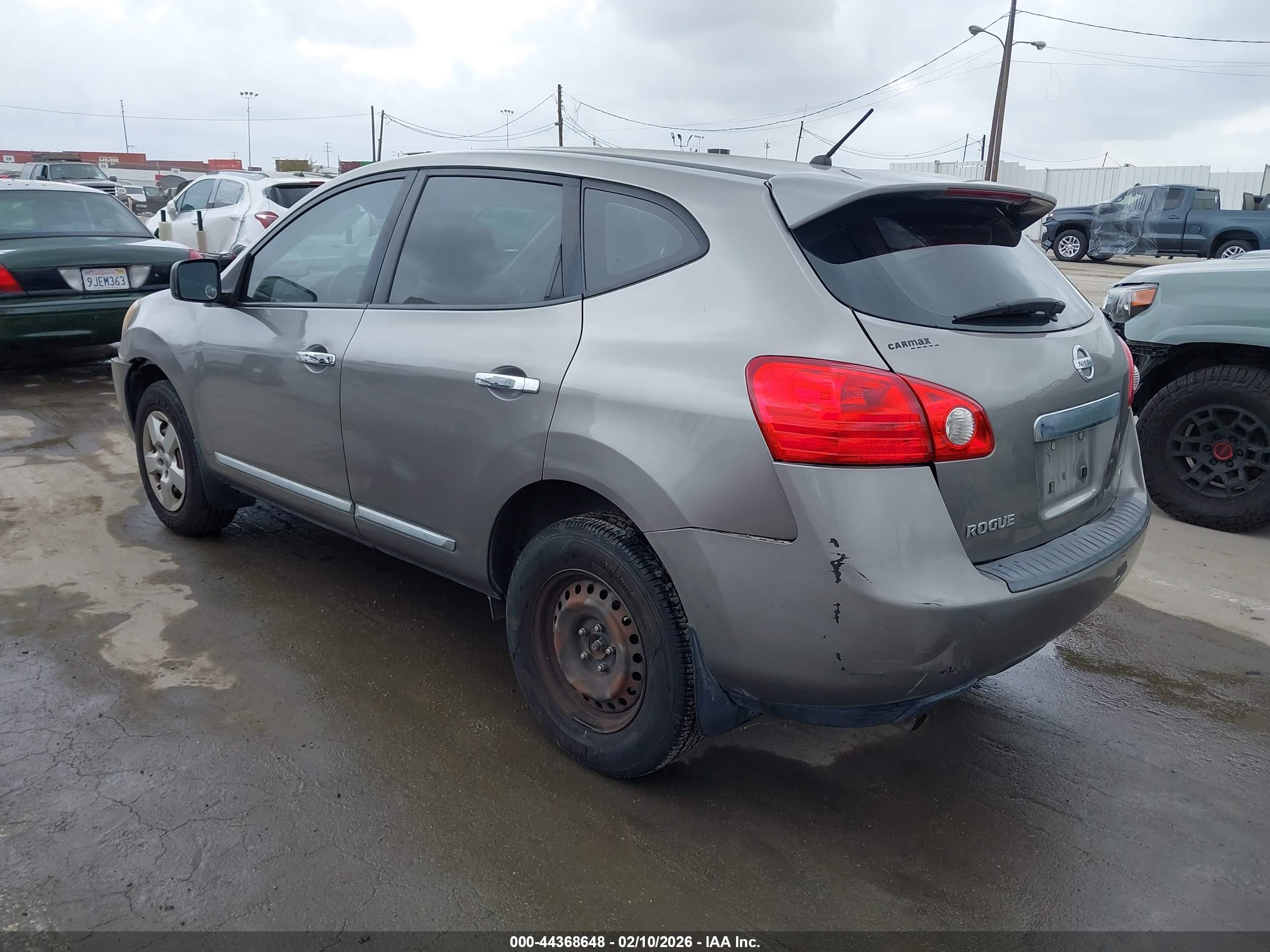 NISSAN ROGUE image 3