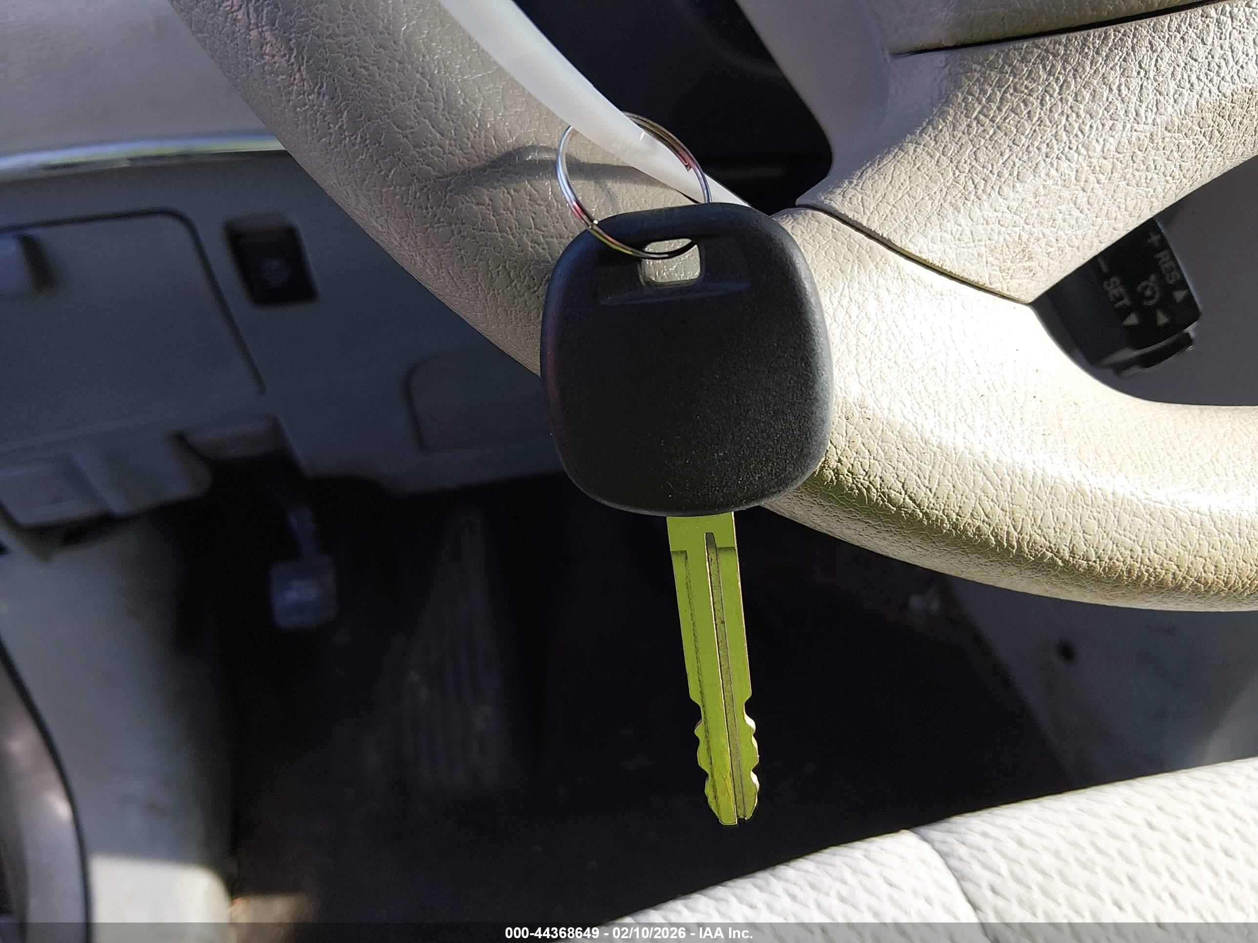 TOYOTA SIENNA image 11