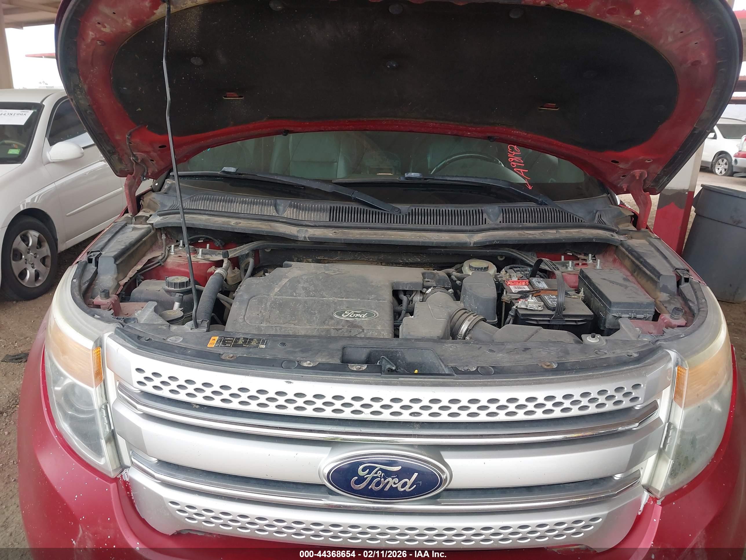 FORD EXPLORER image 10