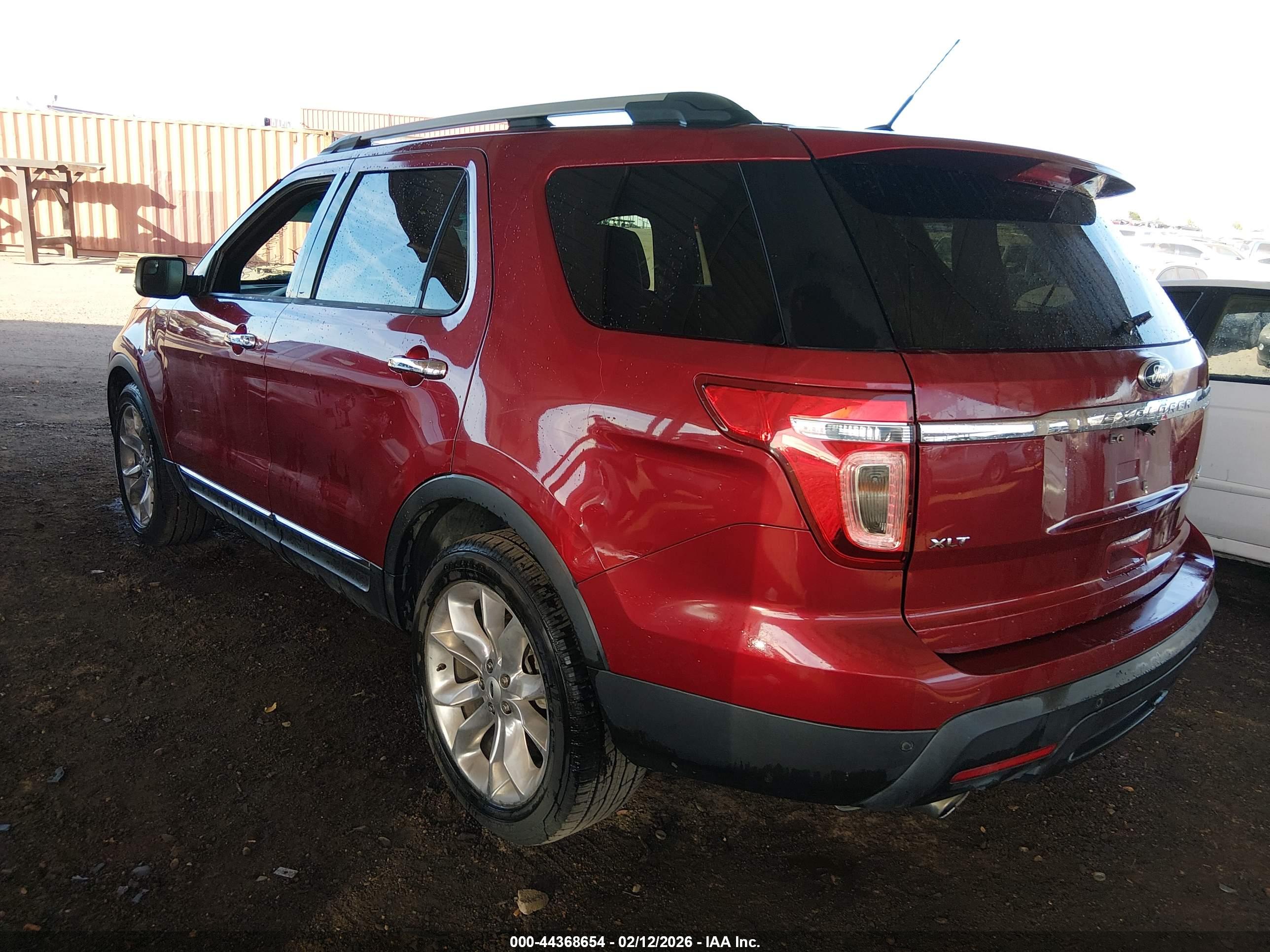 FORD EXPLORER image 3