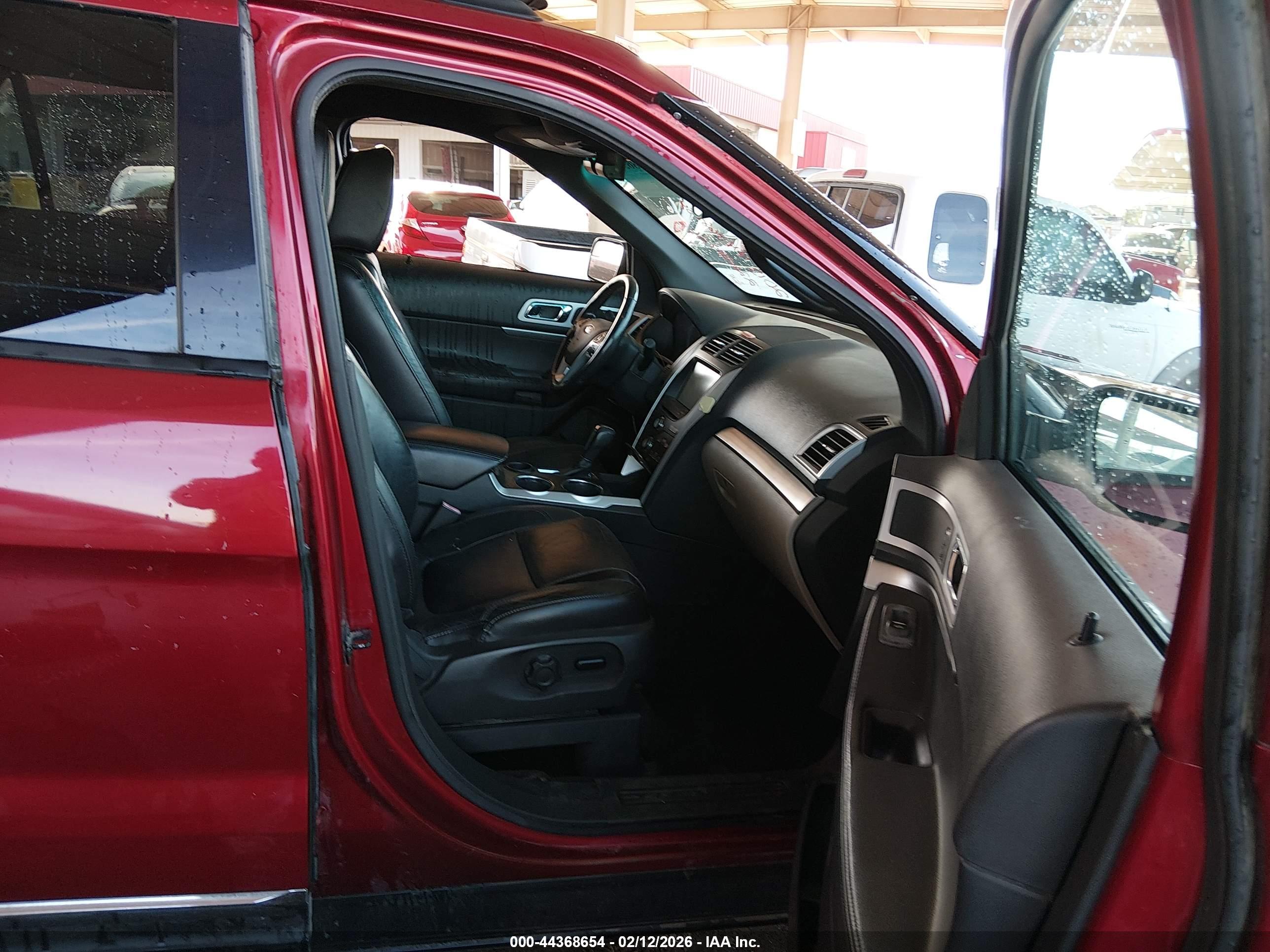 FORD EXPLORER image 5