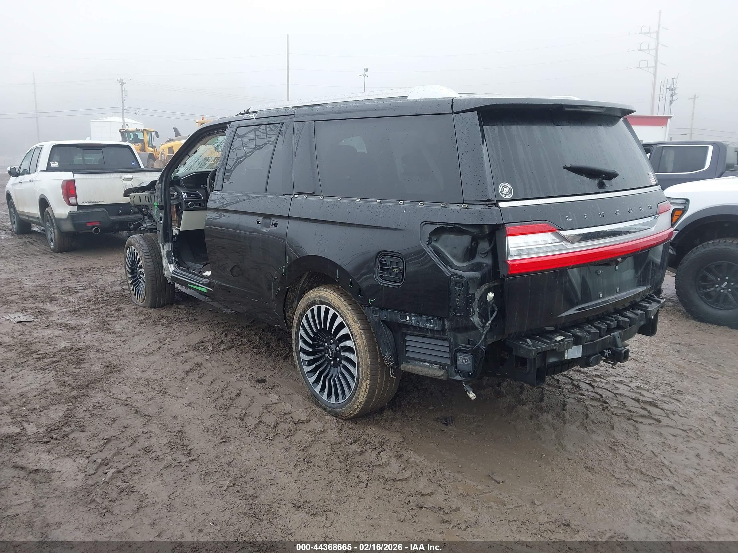 LINCOLN NAVIGATOR image 3
