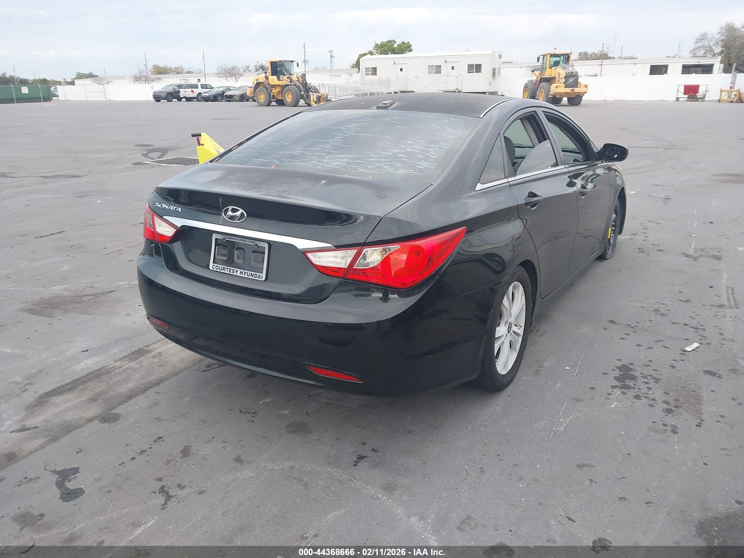 HYUNDAI SONATA image 4