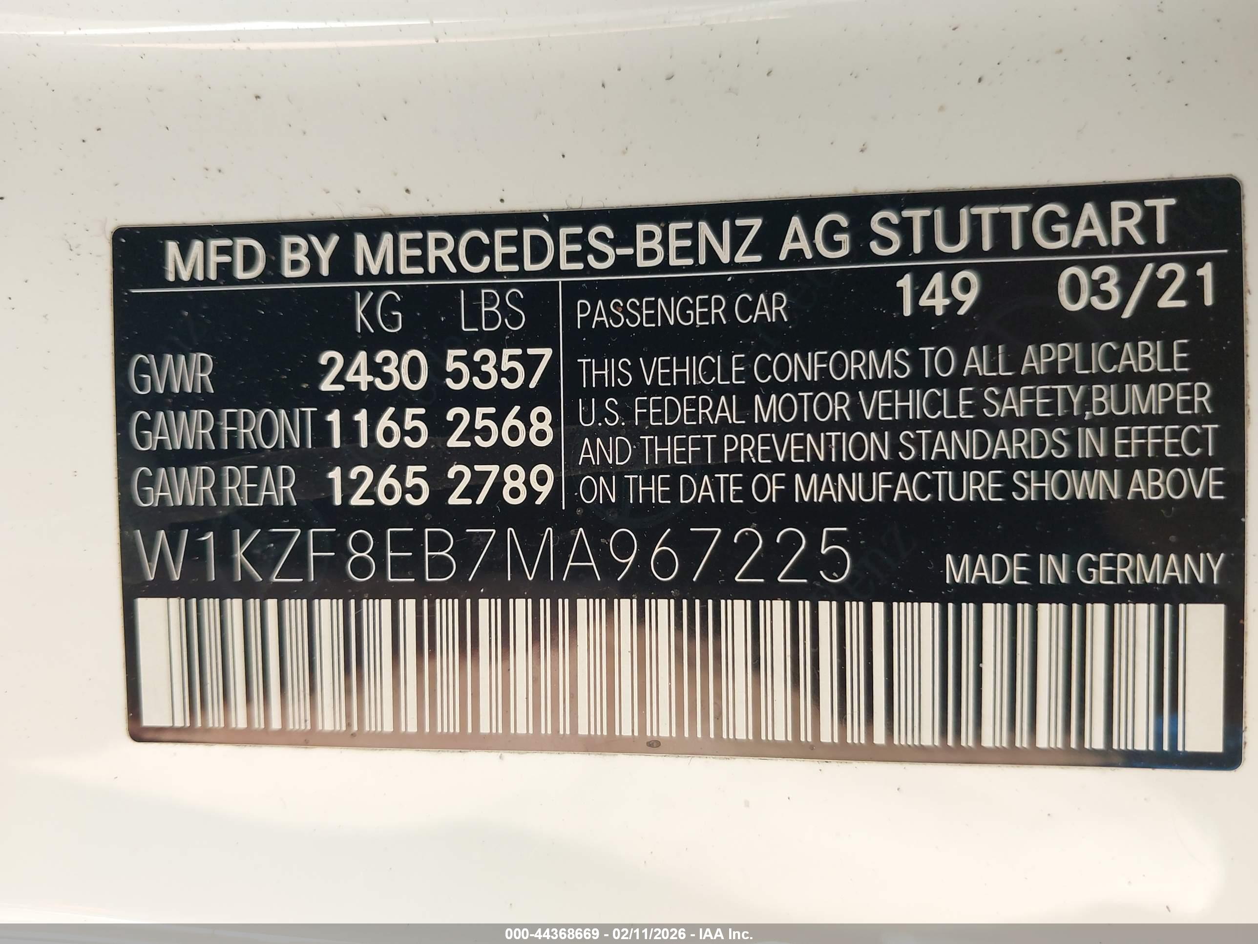 MERCEDES-BENZ E image 9