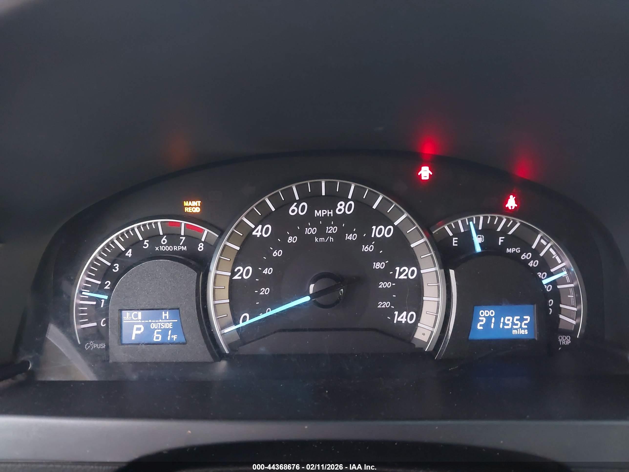 TOYOTA CAMRY image 7