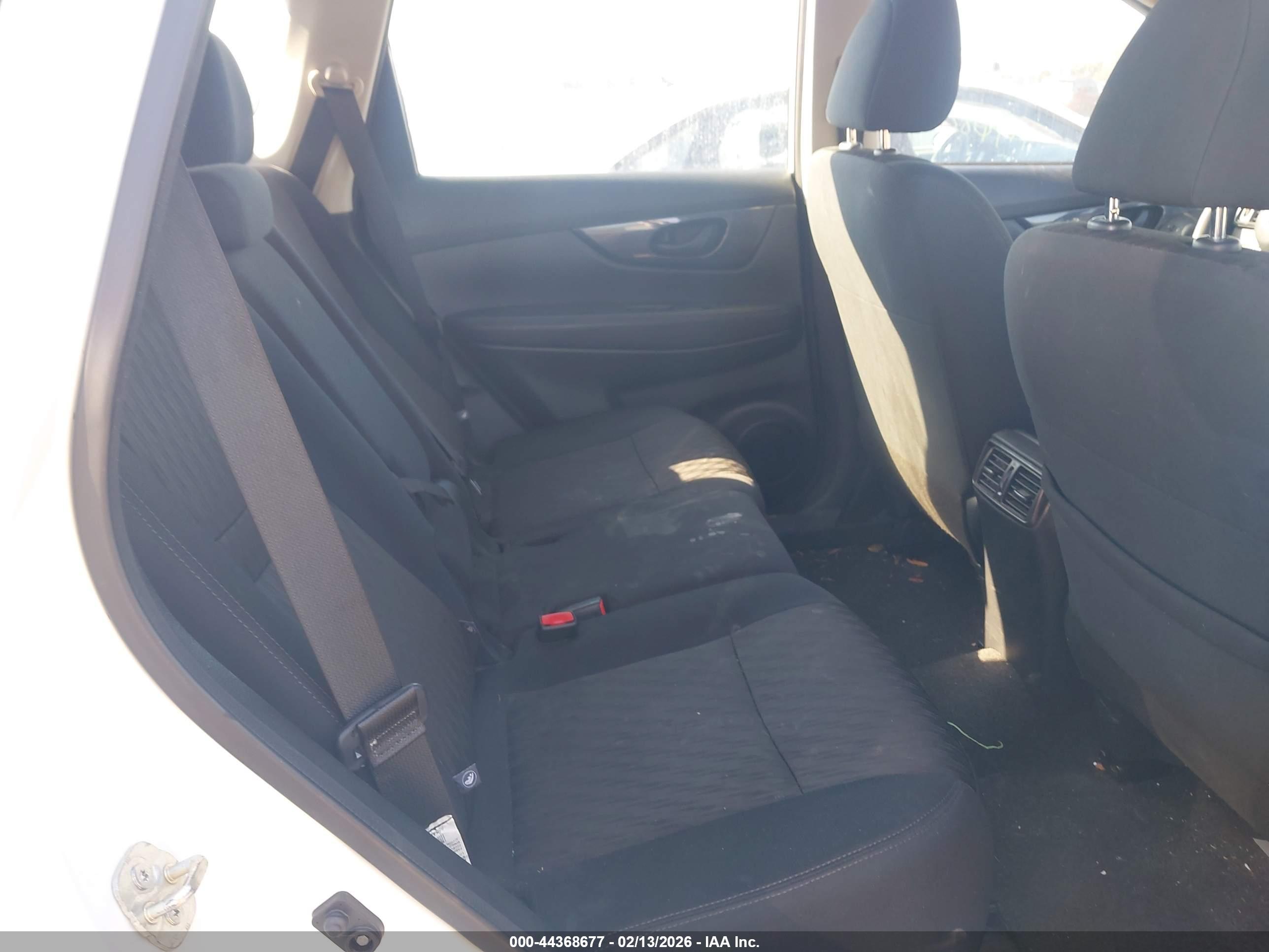 NISSAN ROGUE image 8