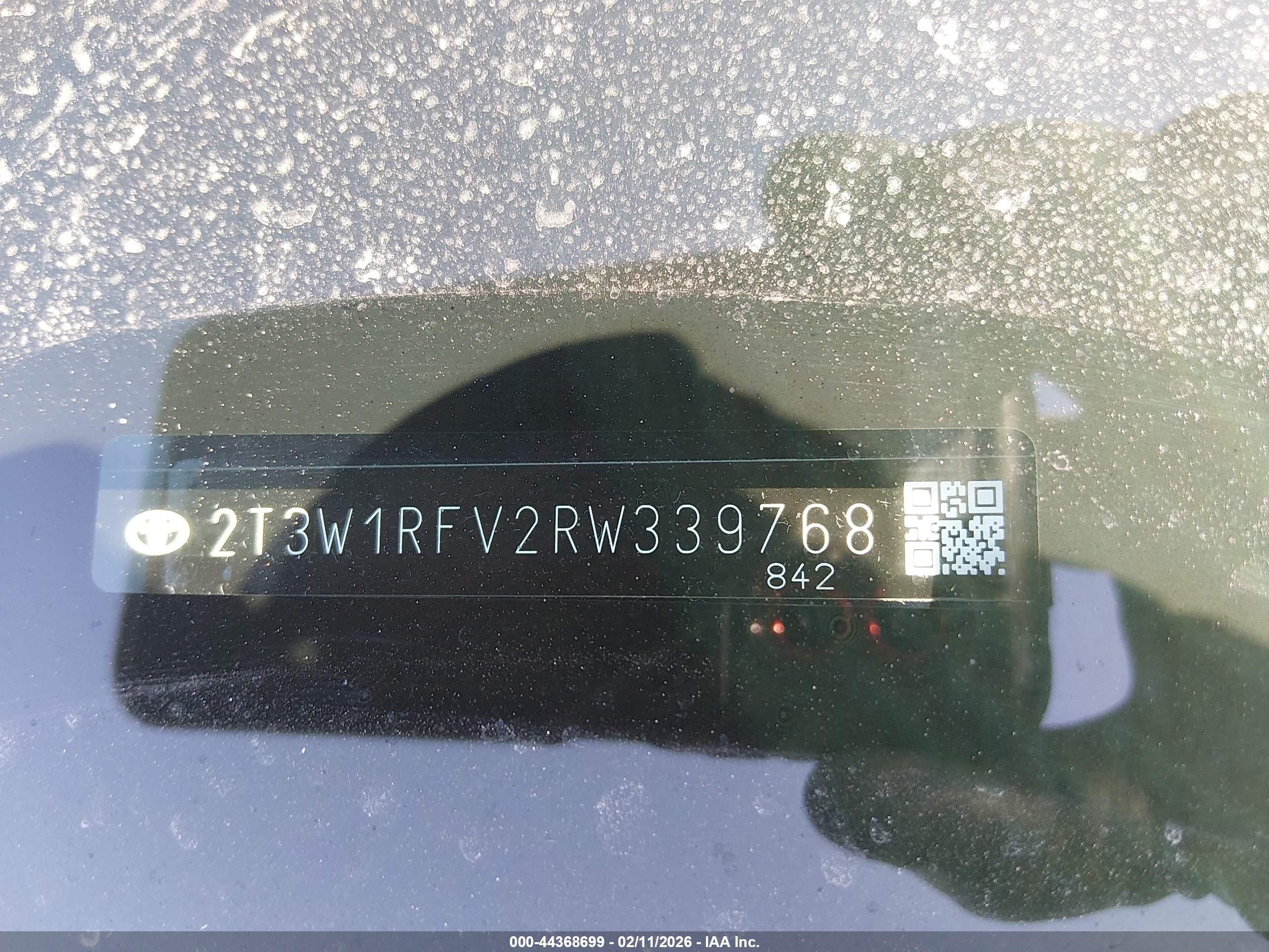TOYOTA RAV4 image 9
