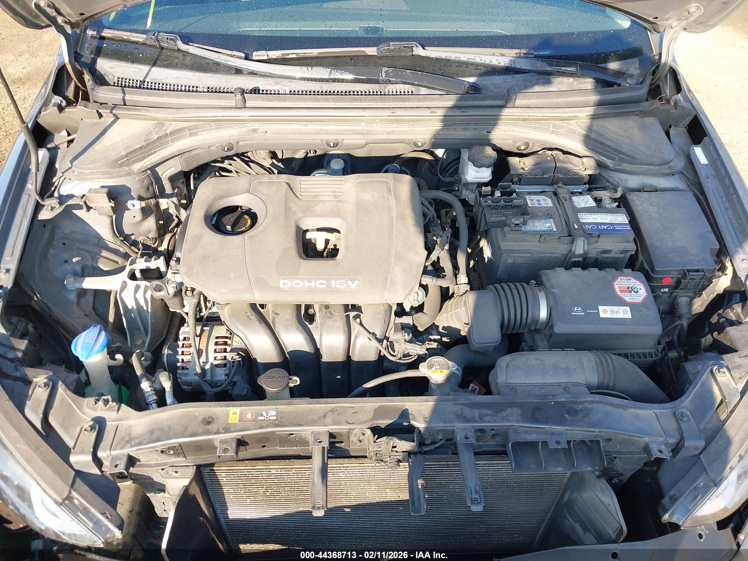 HYUNDAI ELANTRA image 10