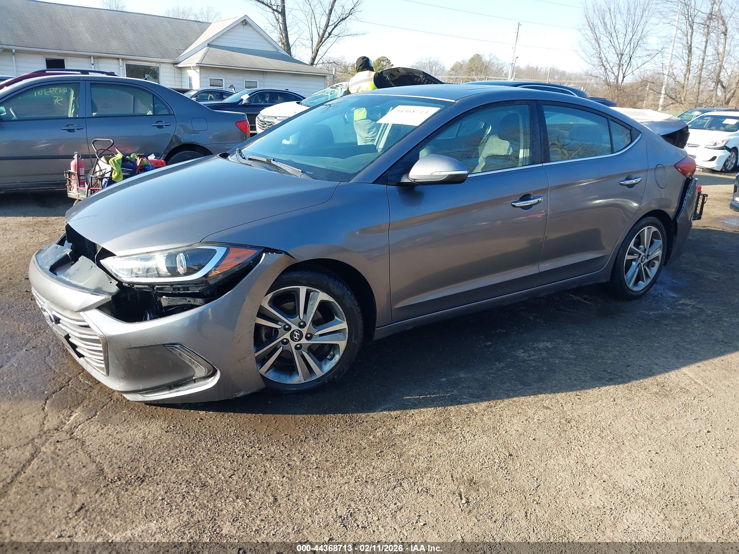 HYUNDAI ELANTRA image 2