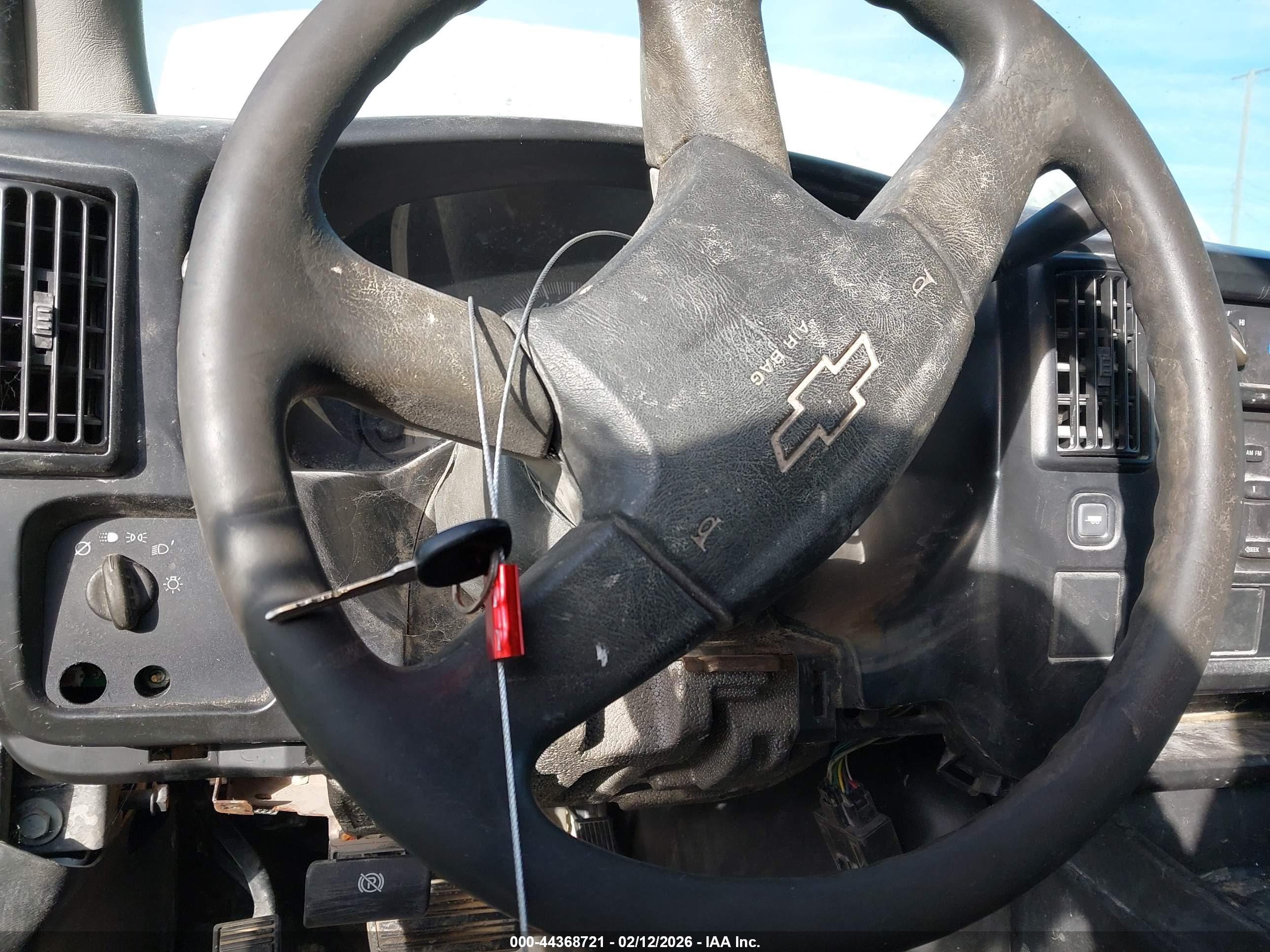 CHEVROLET EXPRESS image 11