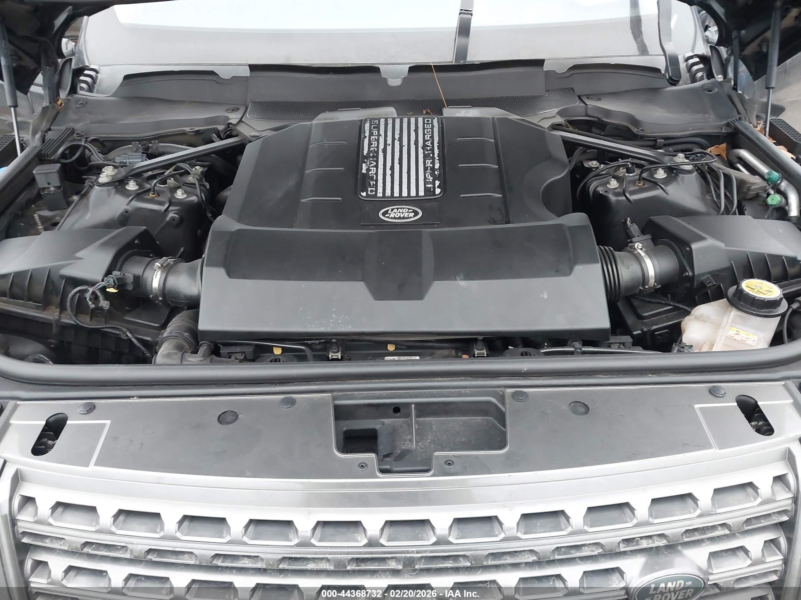 LAND ROVER image 10