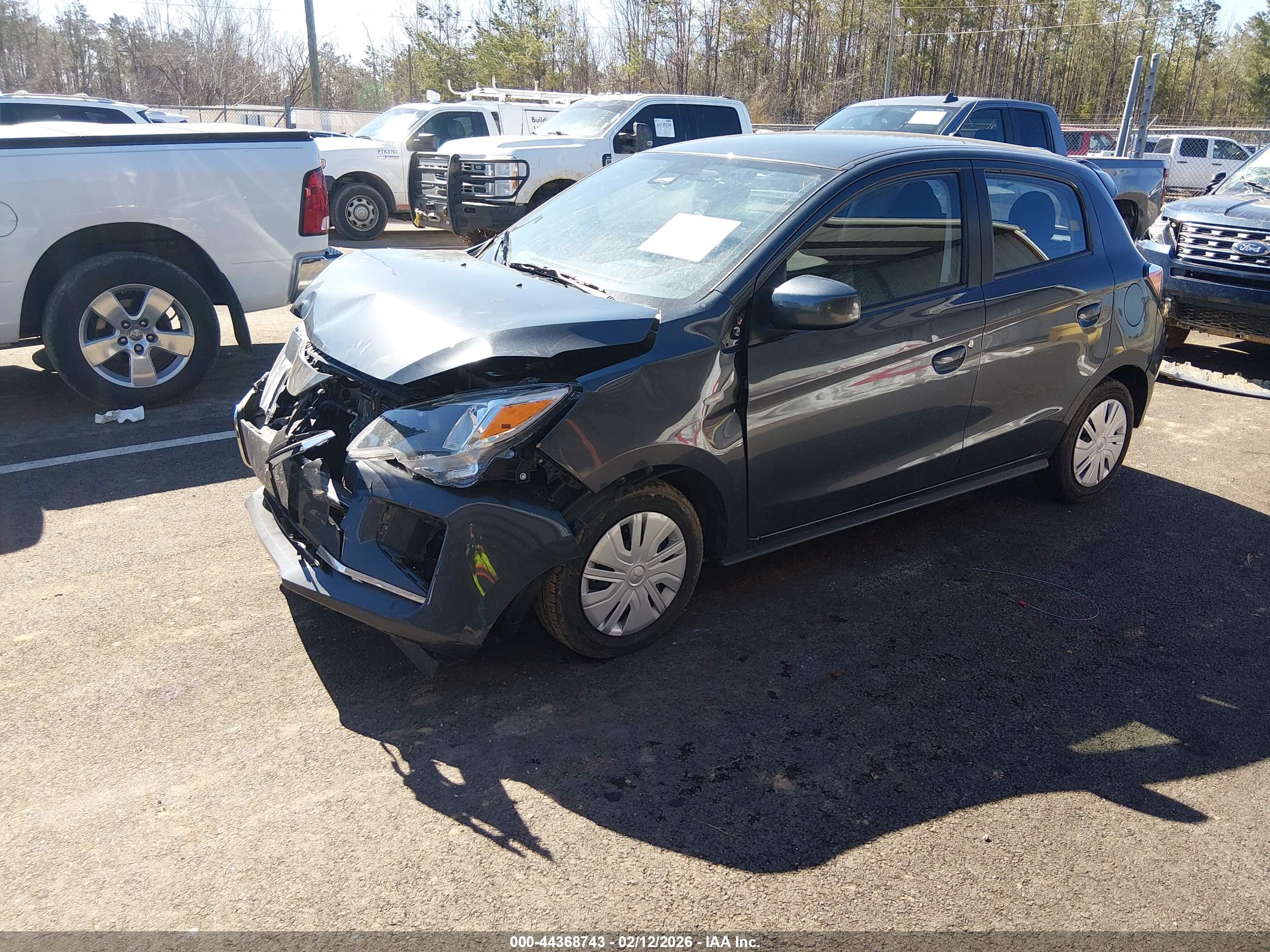 MITSUBISHI MIRAGE image 2