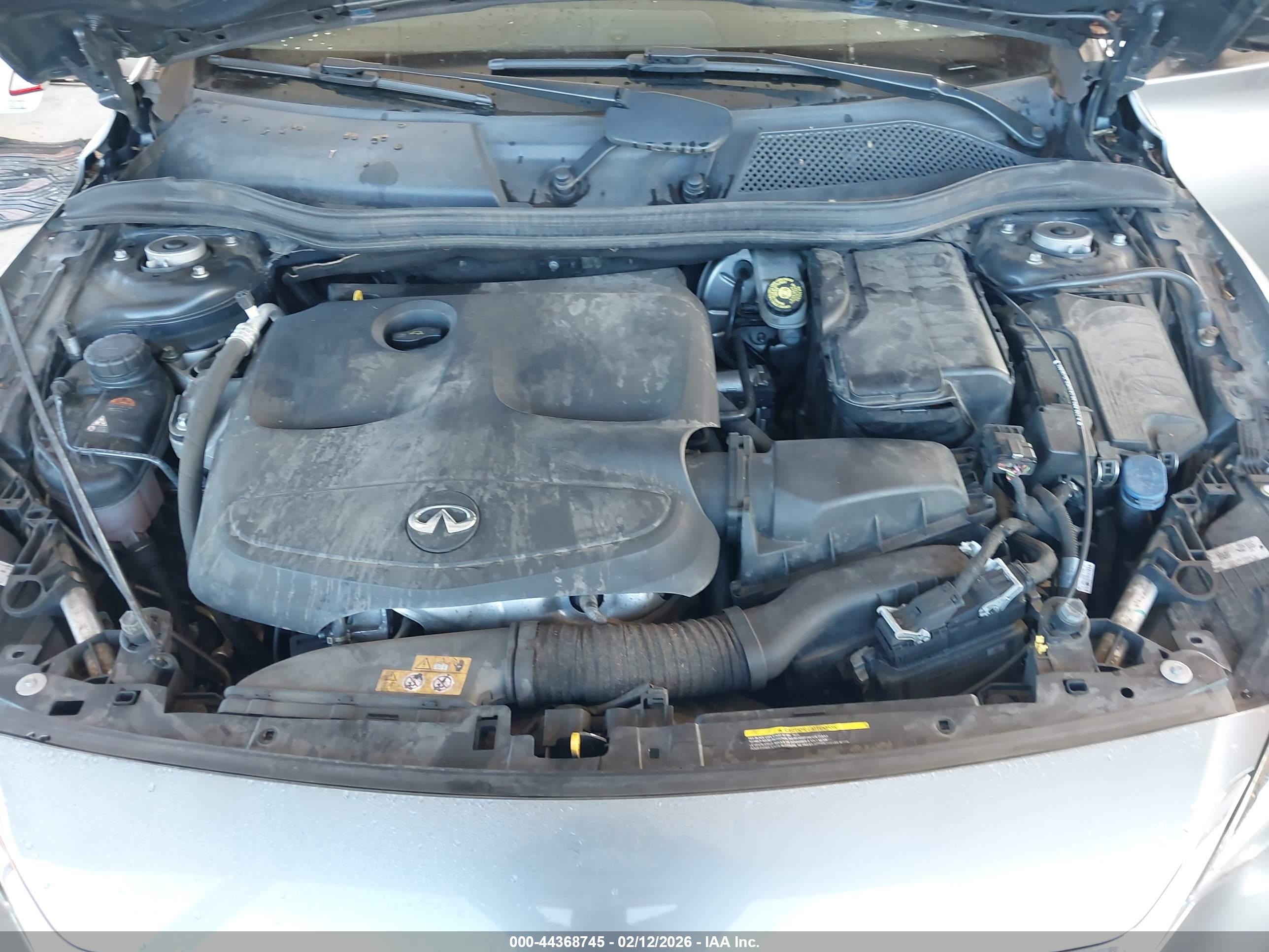 INFINITI QX30 image 10