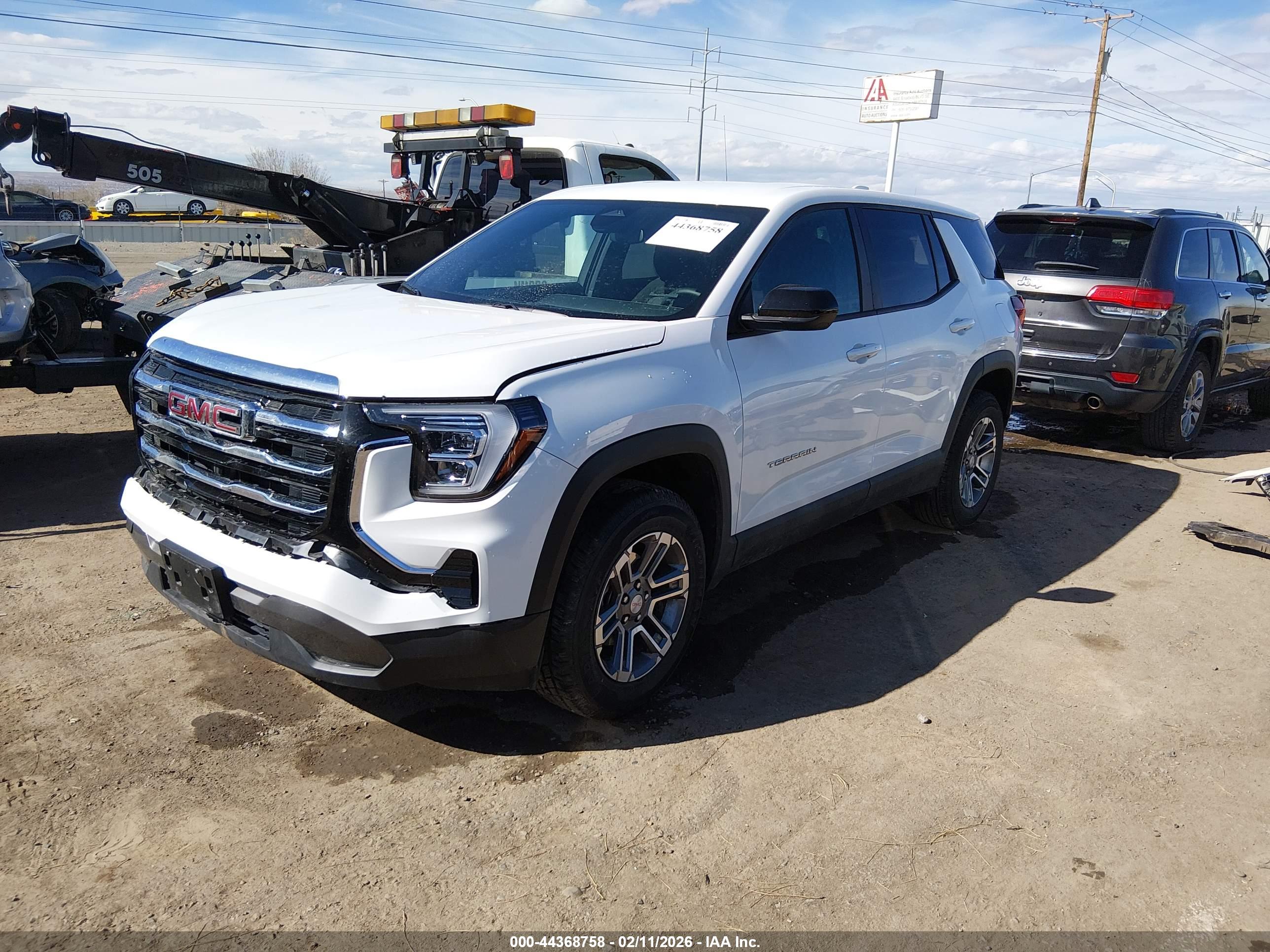 GMC TERRAIN image 2