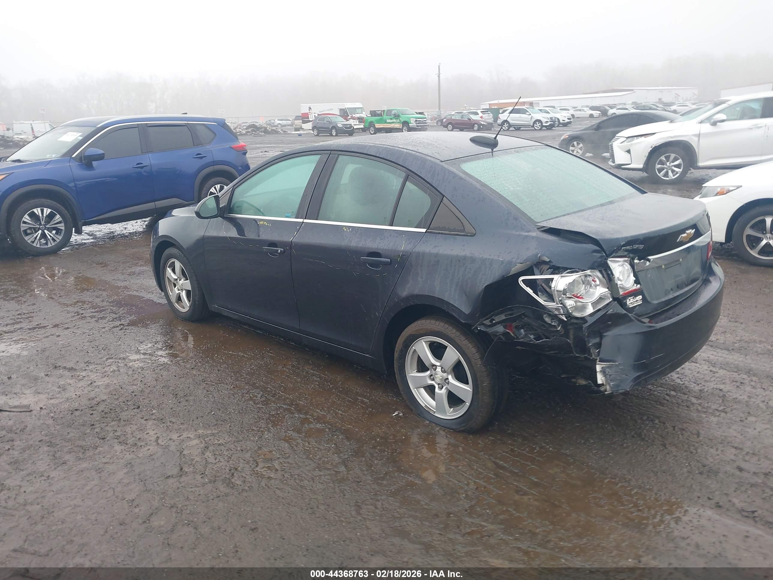 CHEVROLET CRUZE image 3
