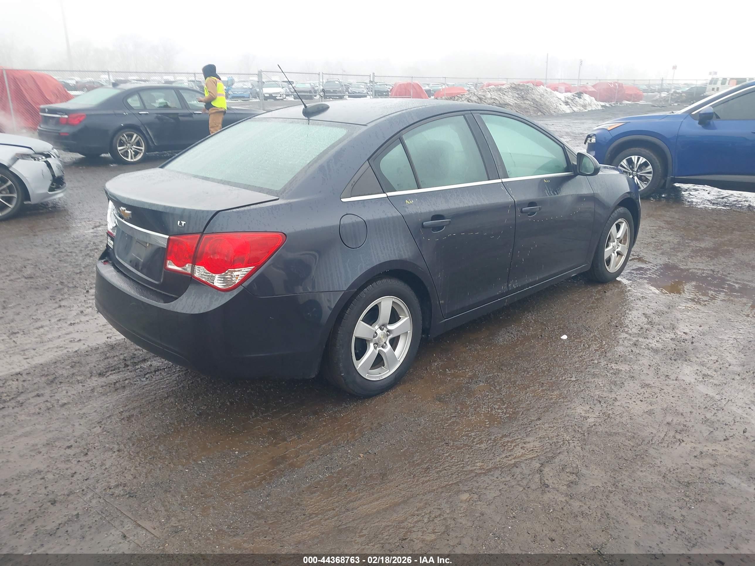 CHEVROLET CRUZE image 4