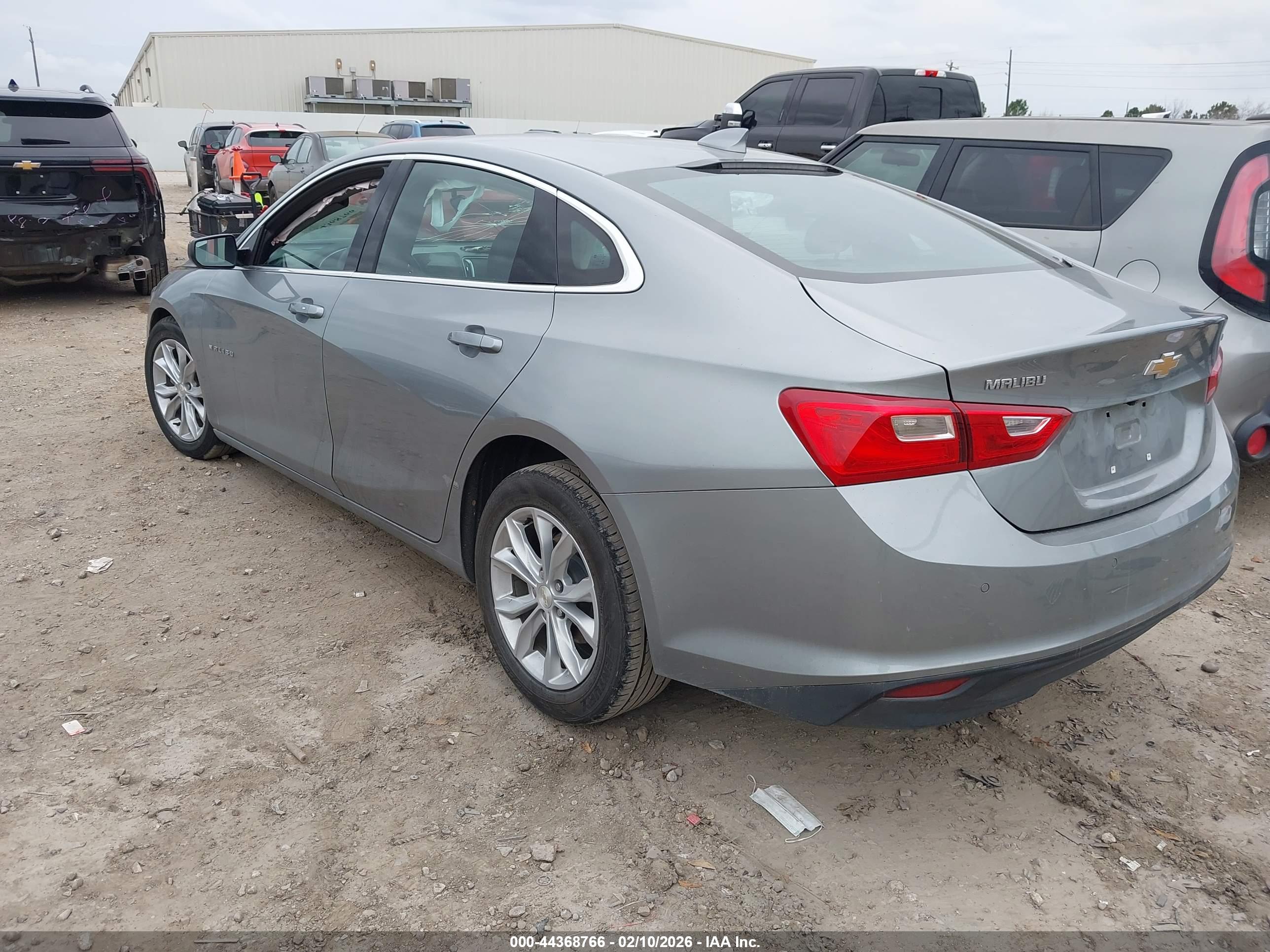 CHEVROLET MALIBU image 3