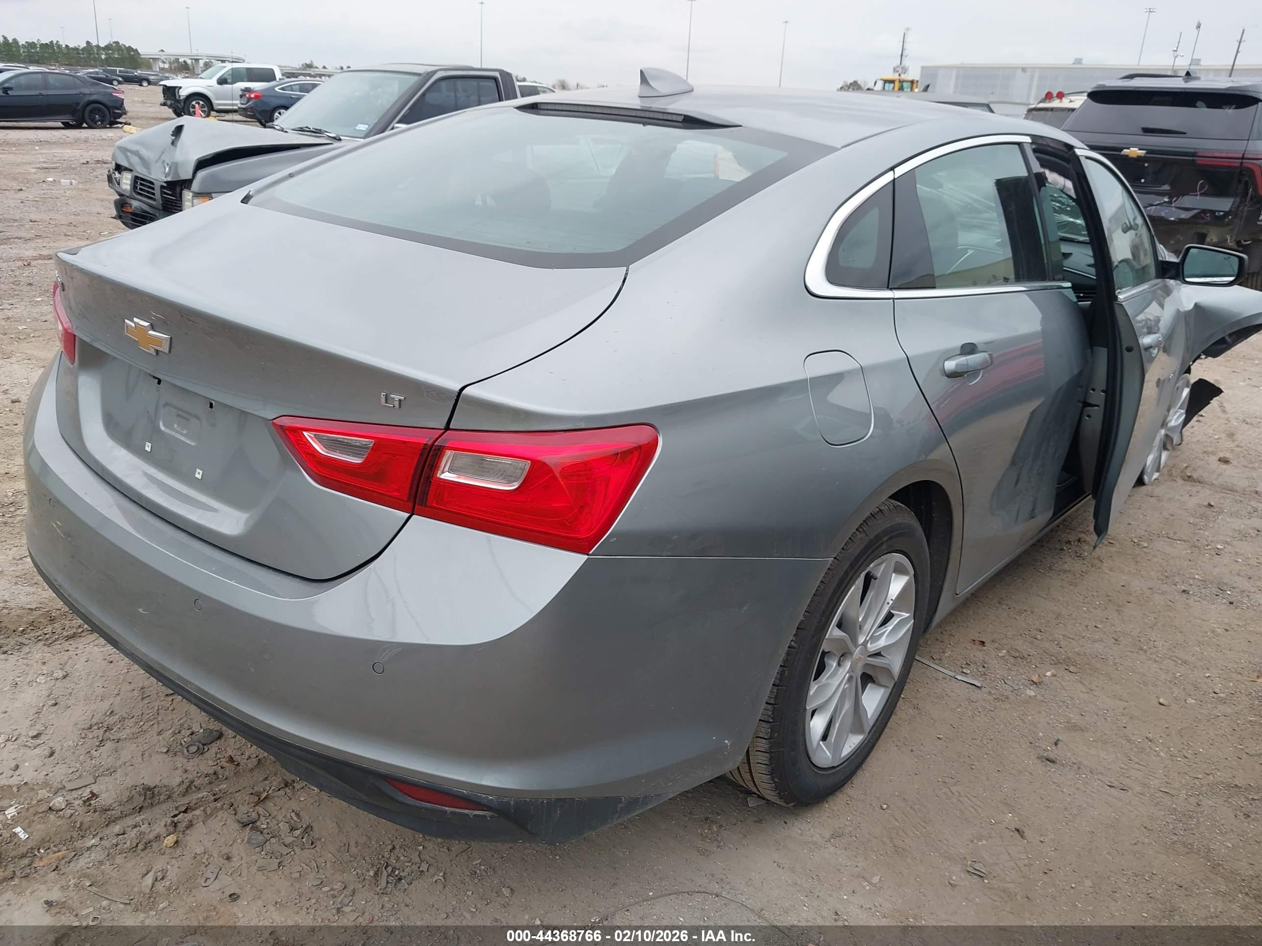 CHEVROLET MALIBU image 4