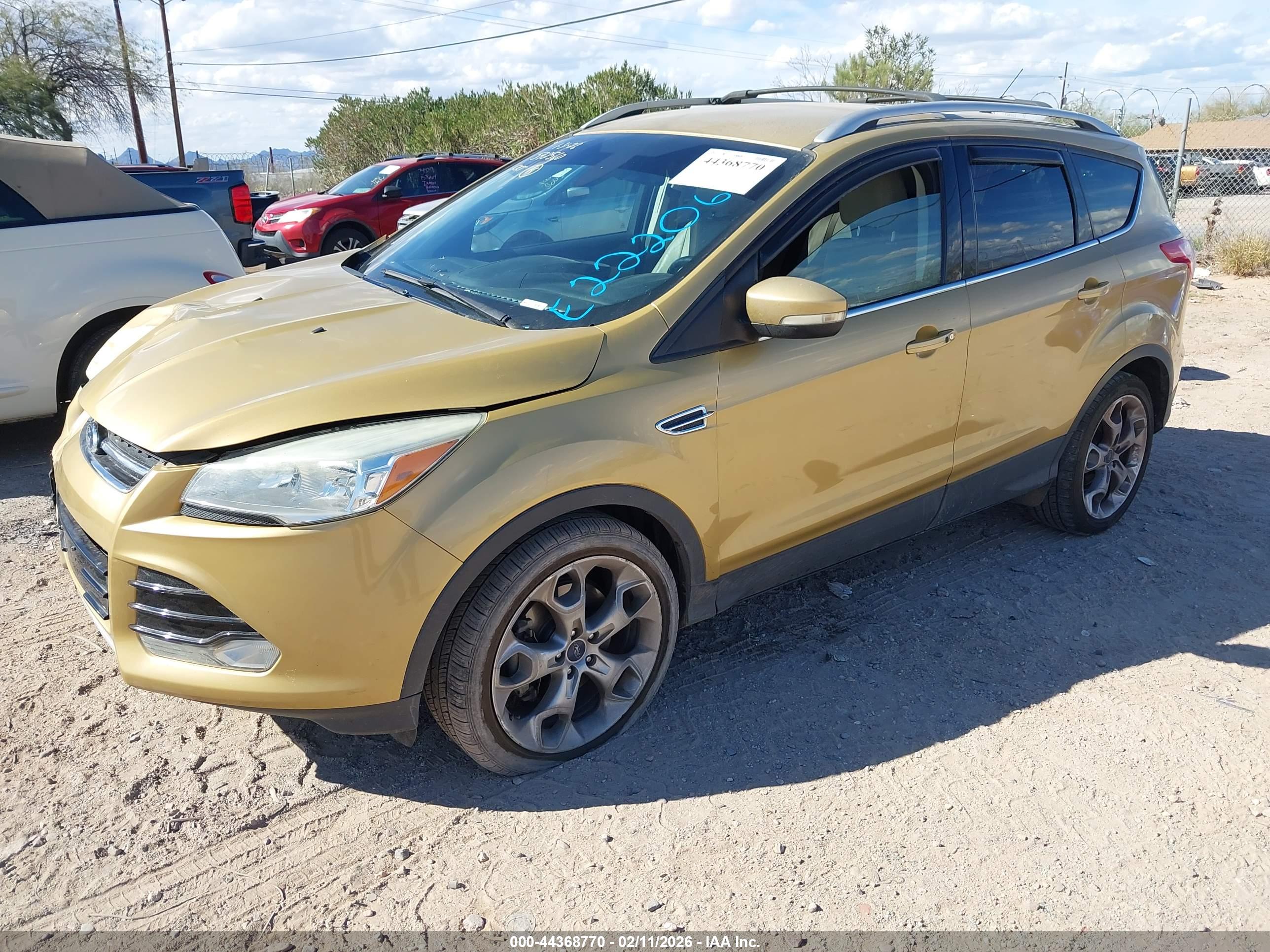 FORD ESCAPE image 2