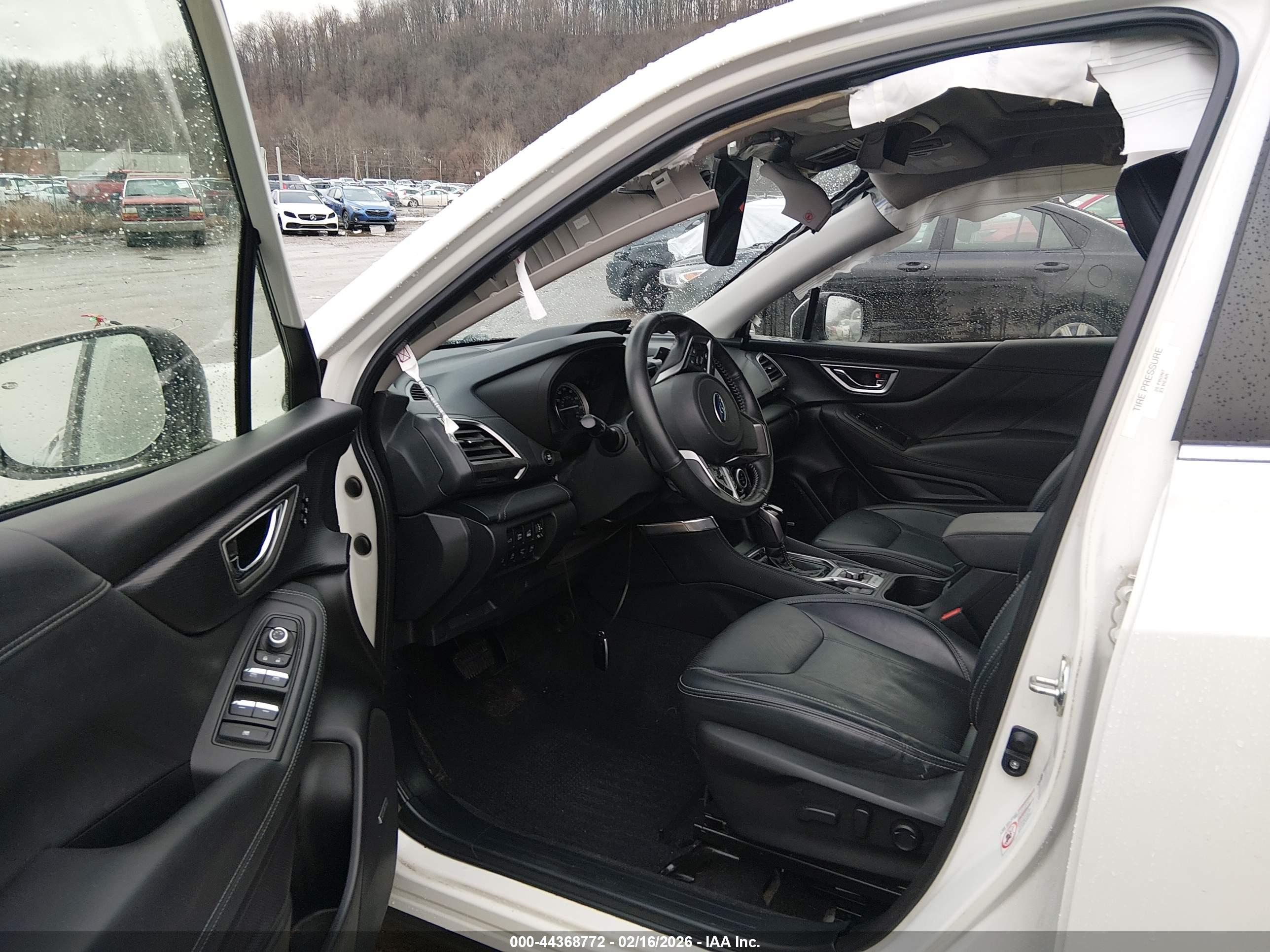 SUBARU FORESTER image 5