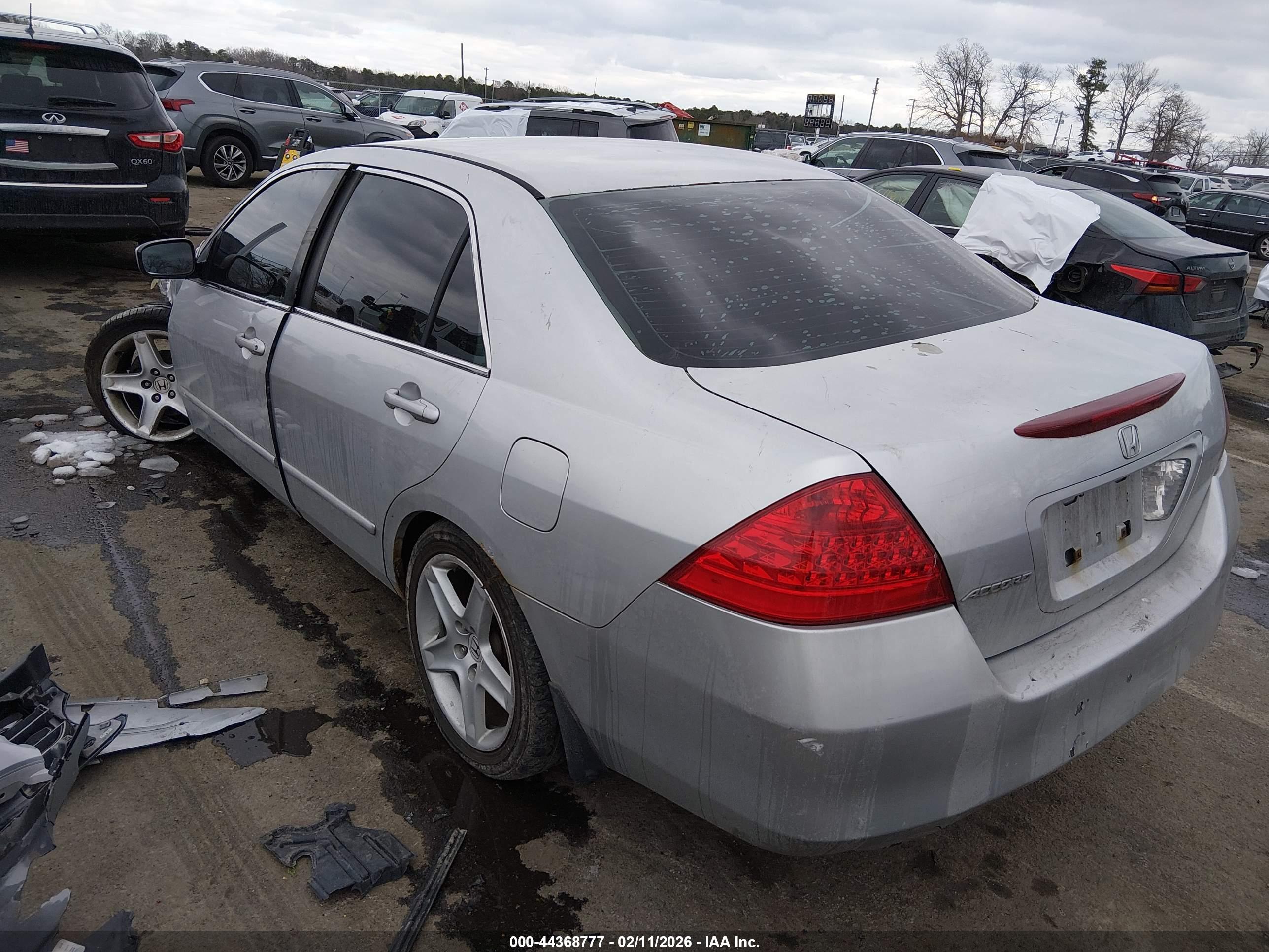 HONDA ACCORD image 3