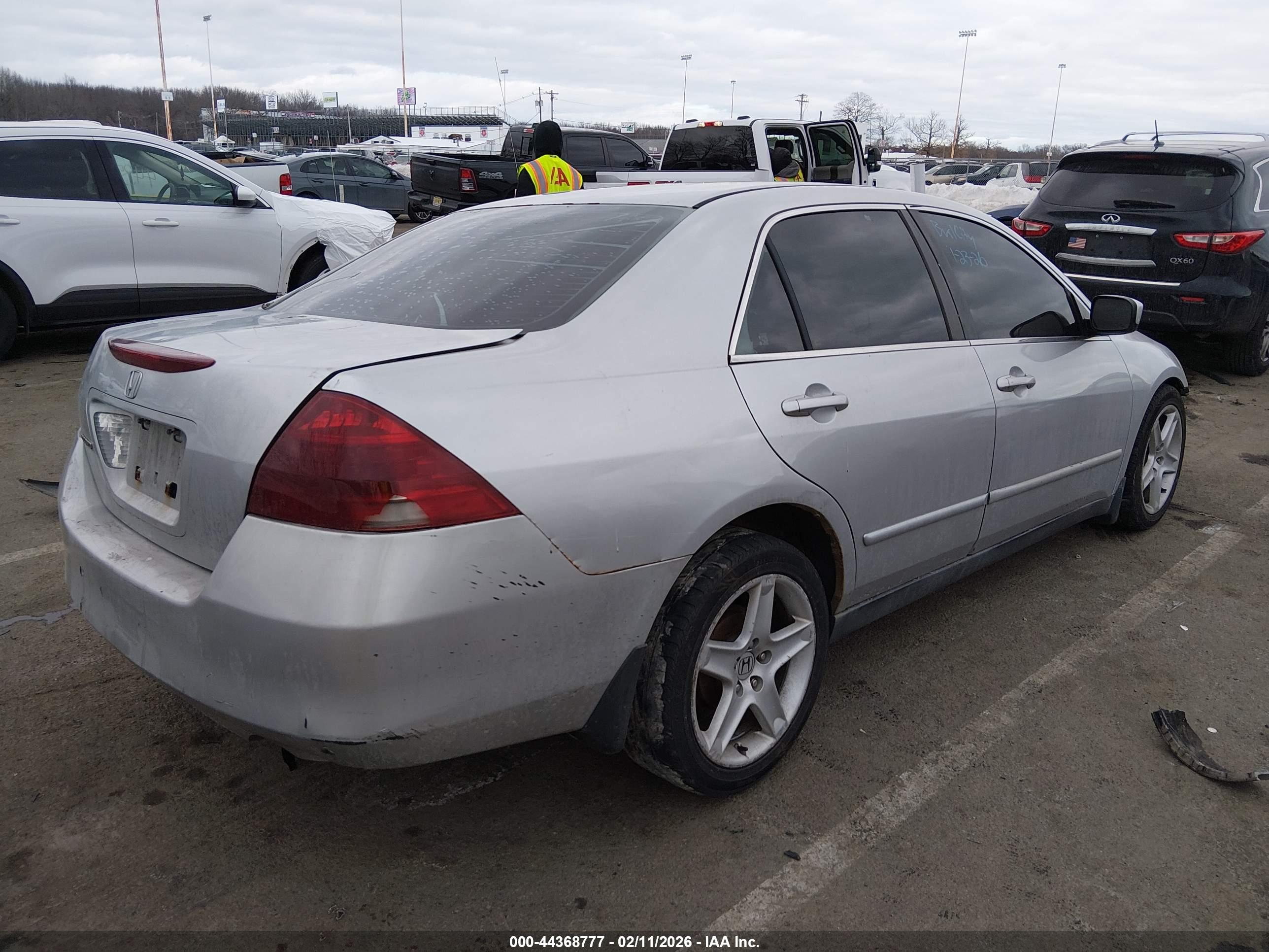 HONDA ACCORD image 4