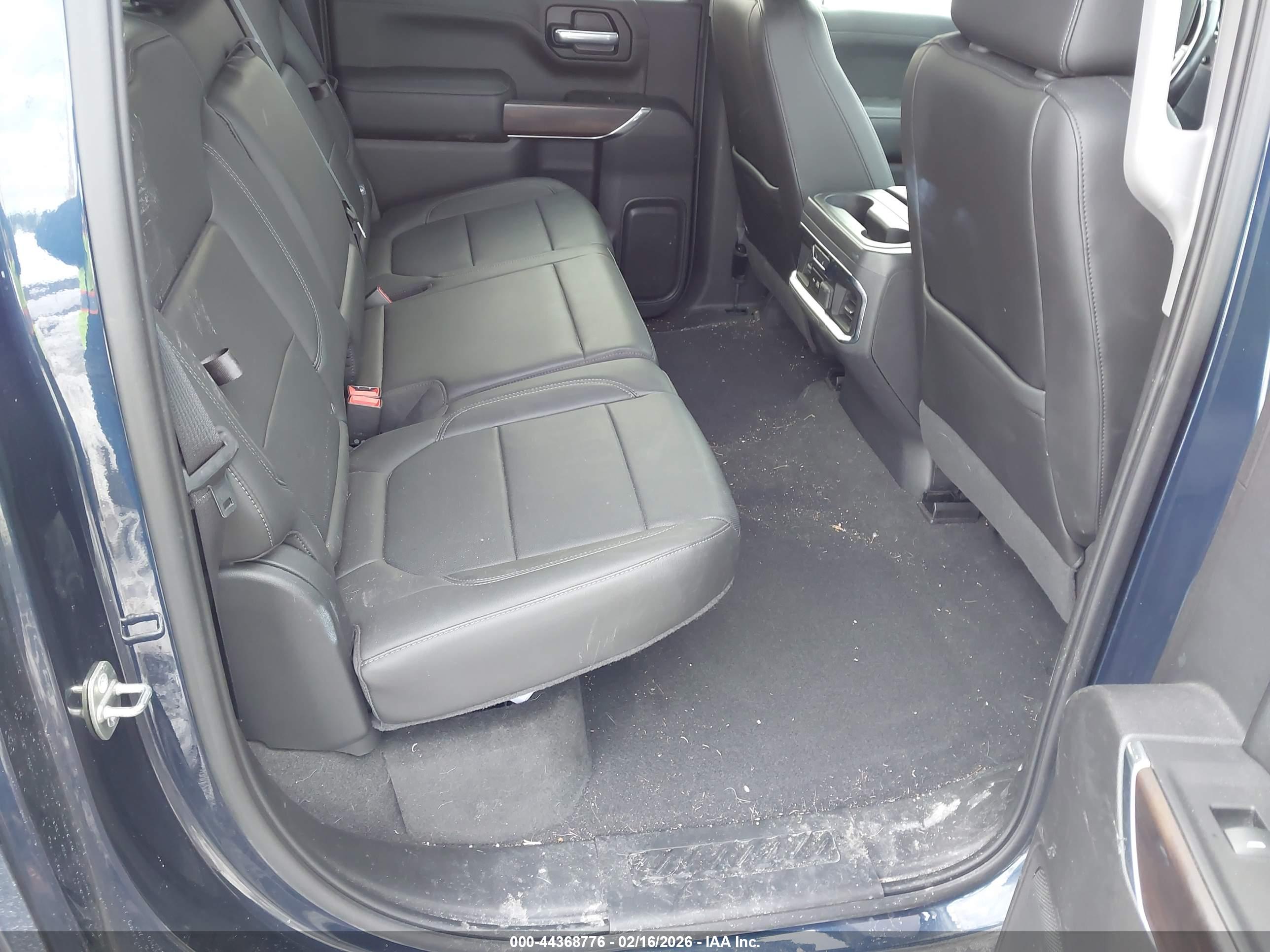 GMC SIERRA image 8