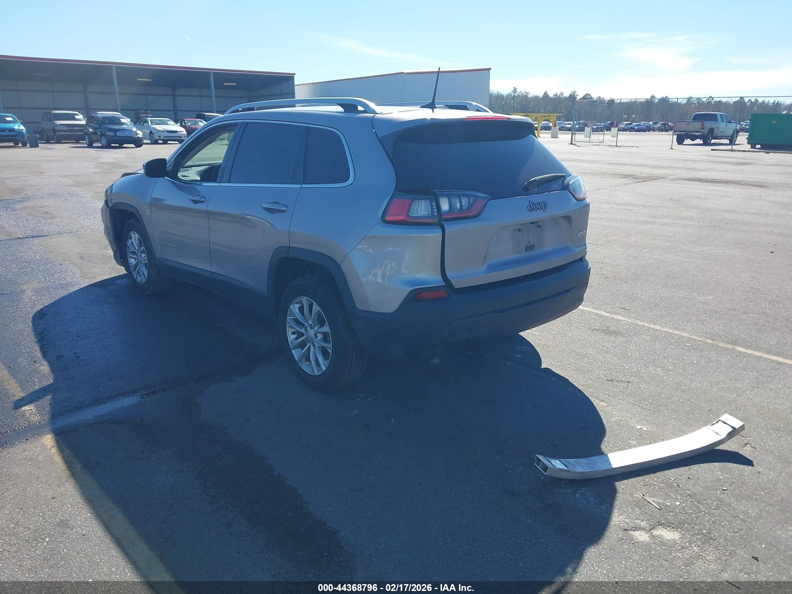 JEEP CHEROKEE image 3