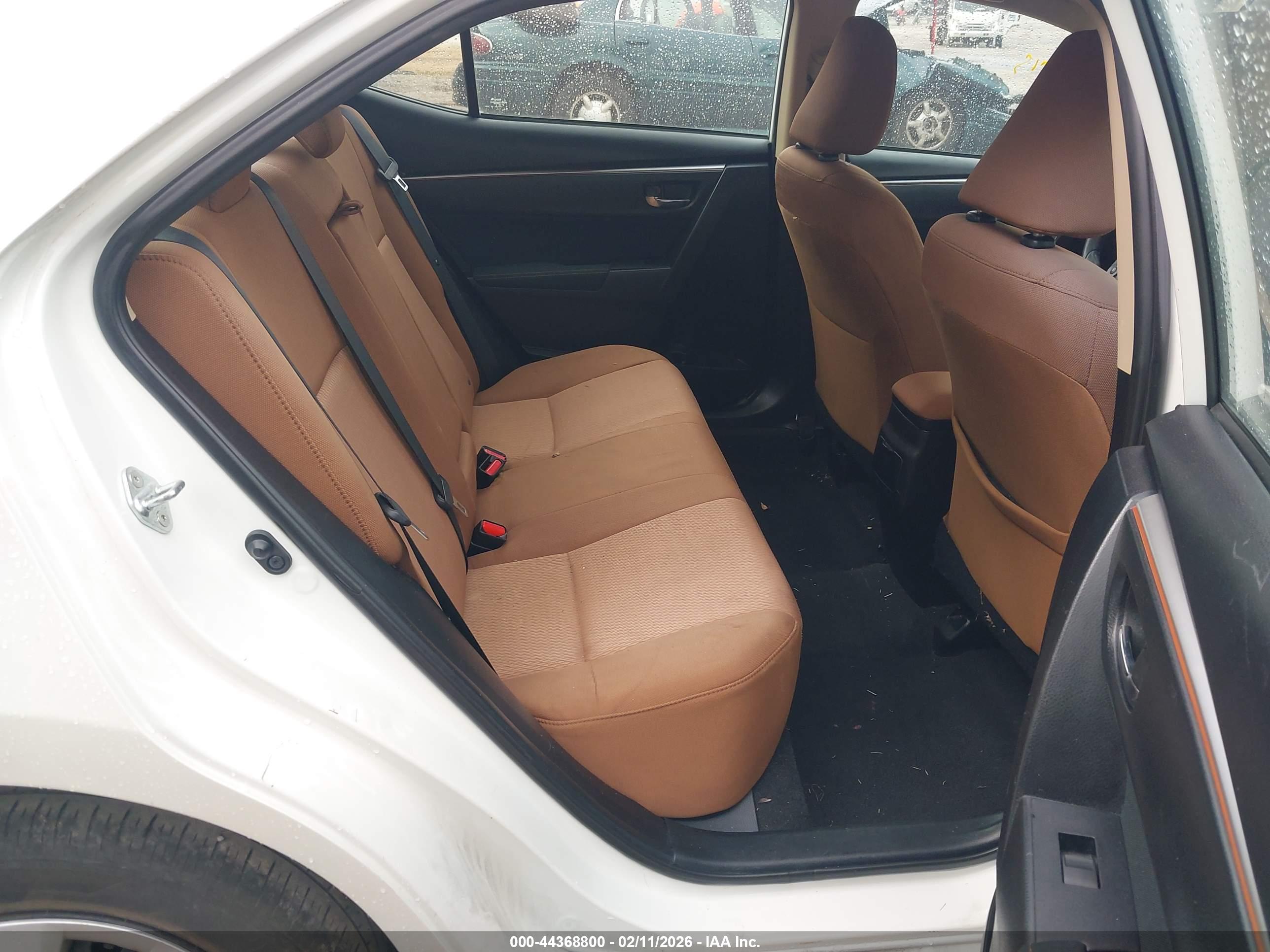 TOYOTA COROLLA image 8
