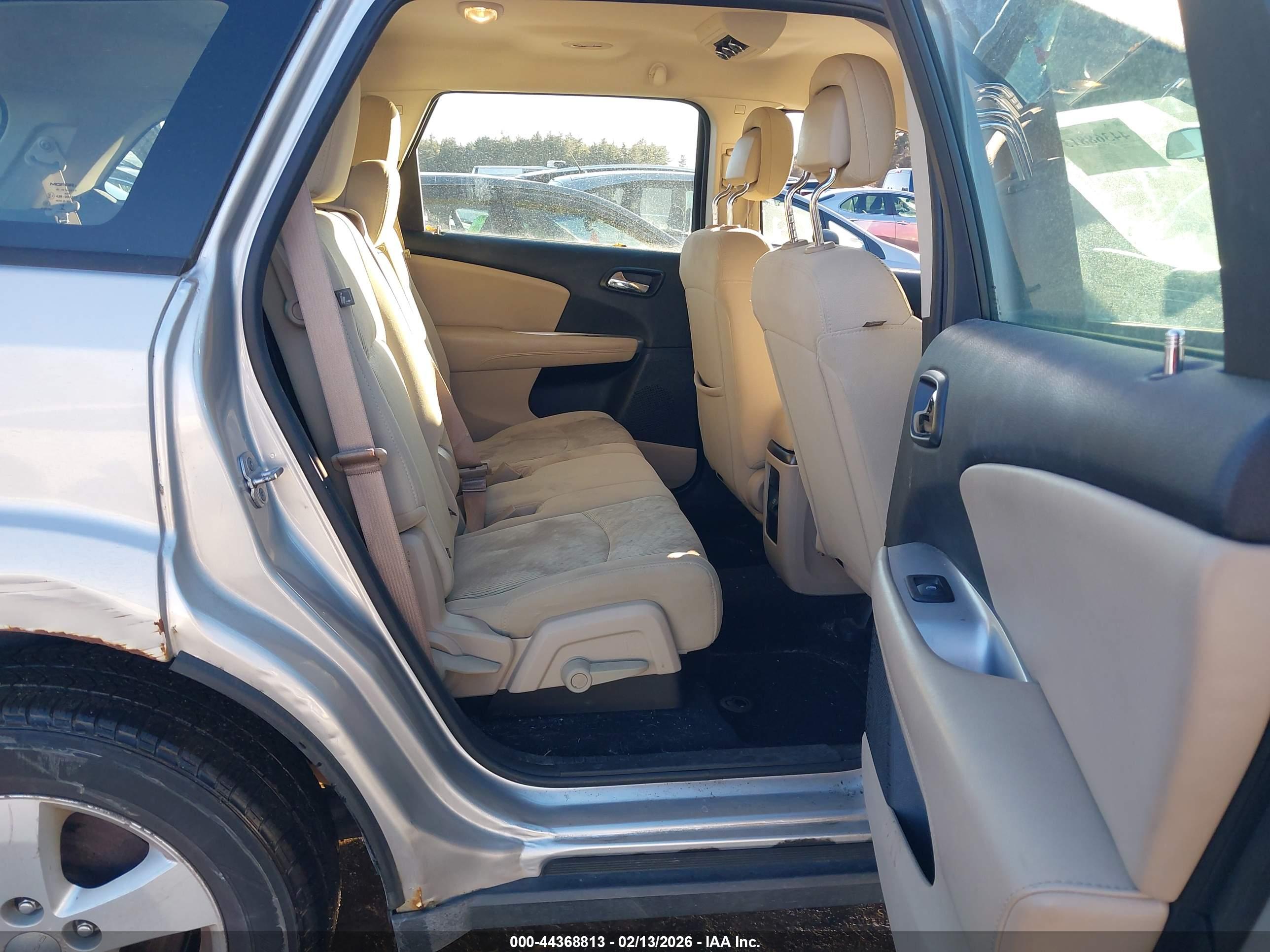 DODGE JOURNEY image 8