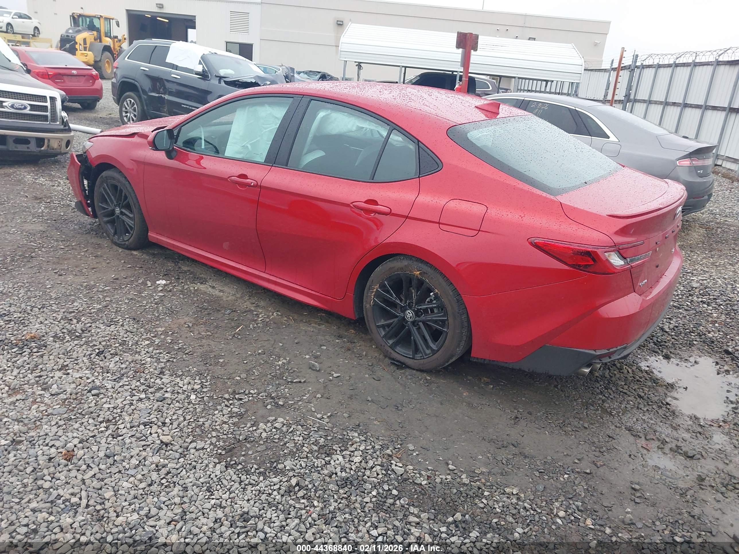 TOYOTA CAMRY image 3