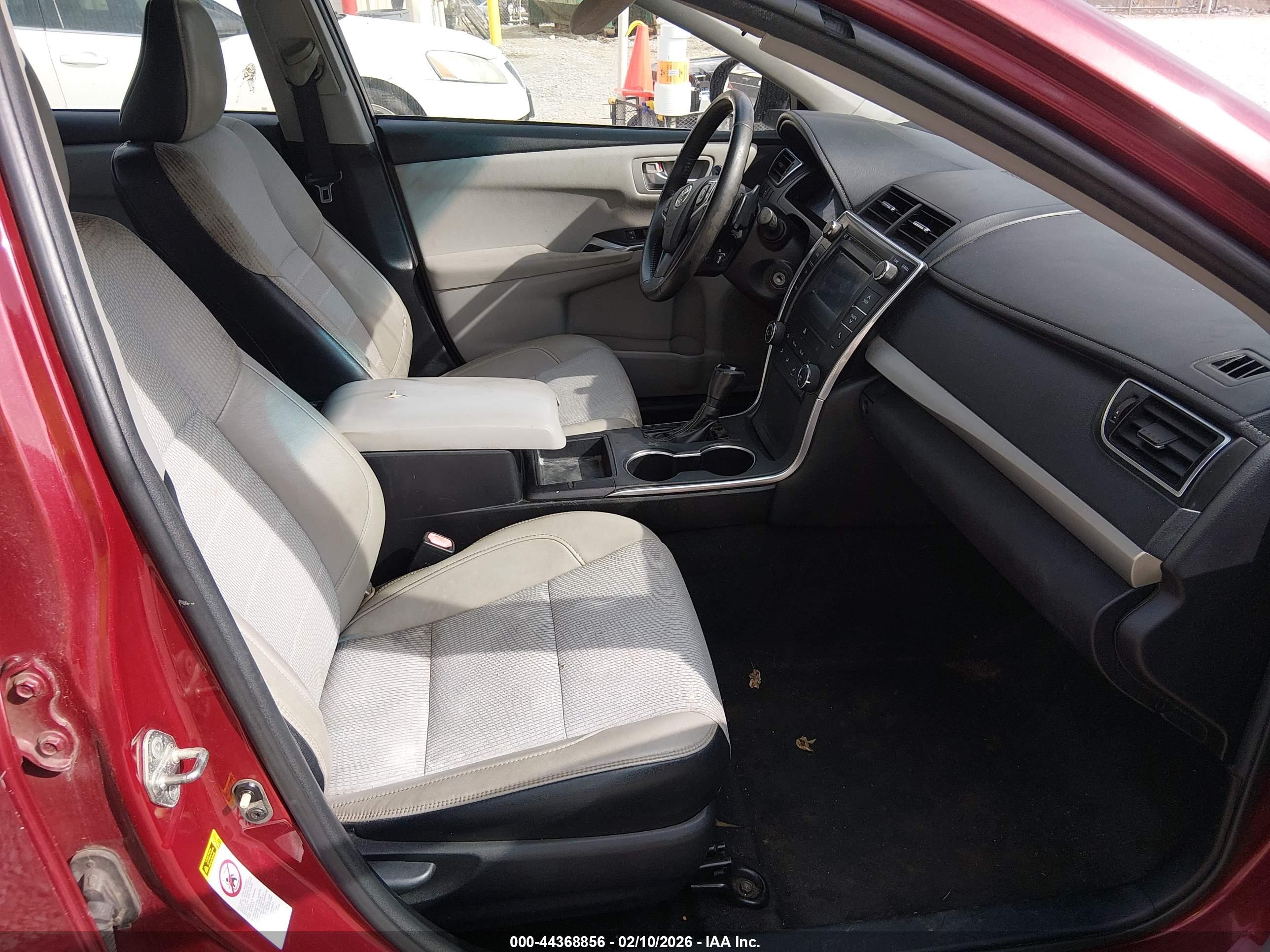 TOYOTA CAMRY image 5