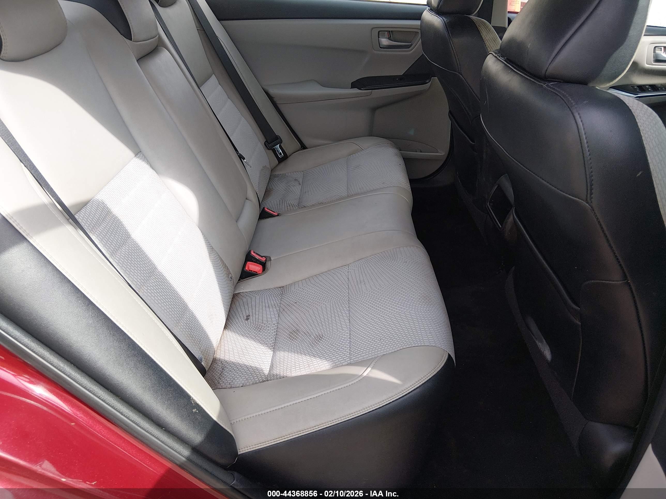 TOYOTA CAMRY image 8