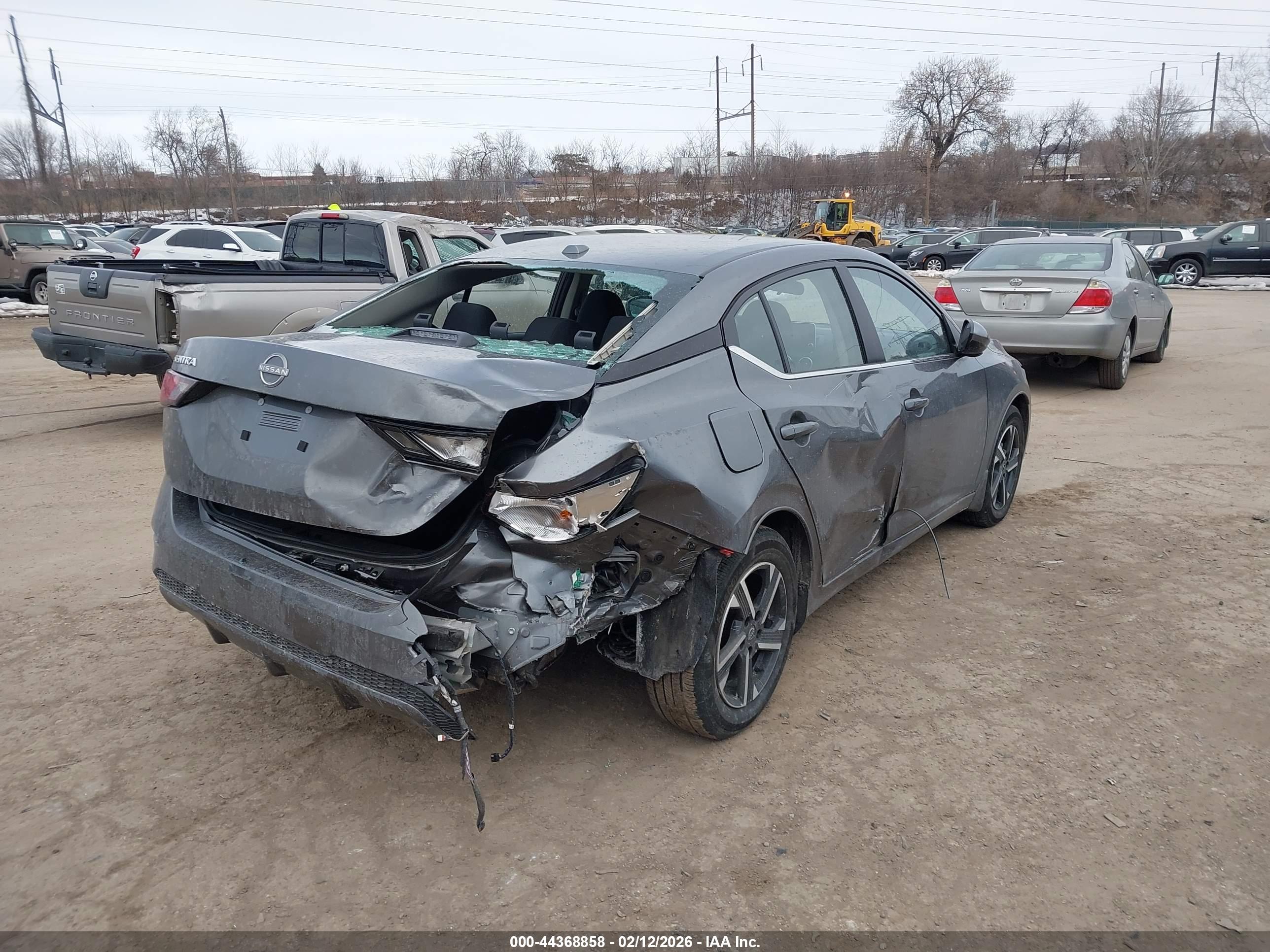 NISSAN SENTRA image 6