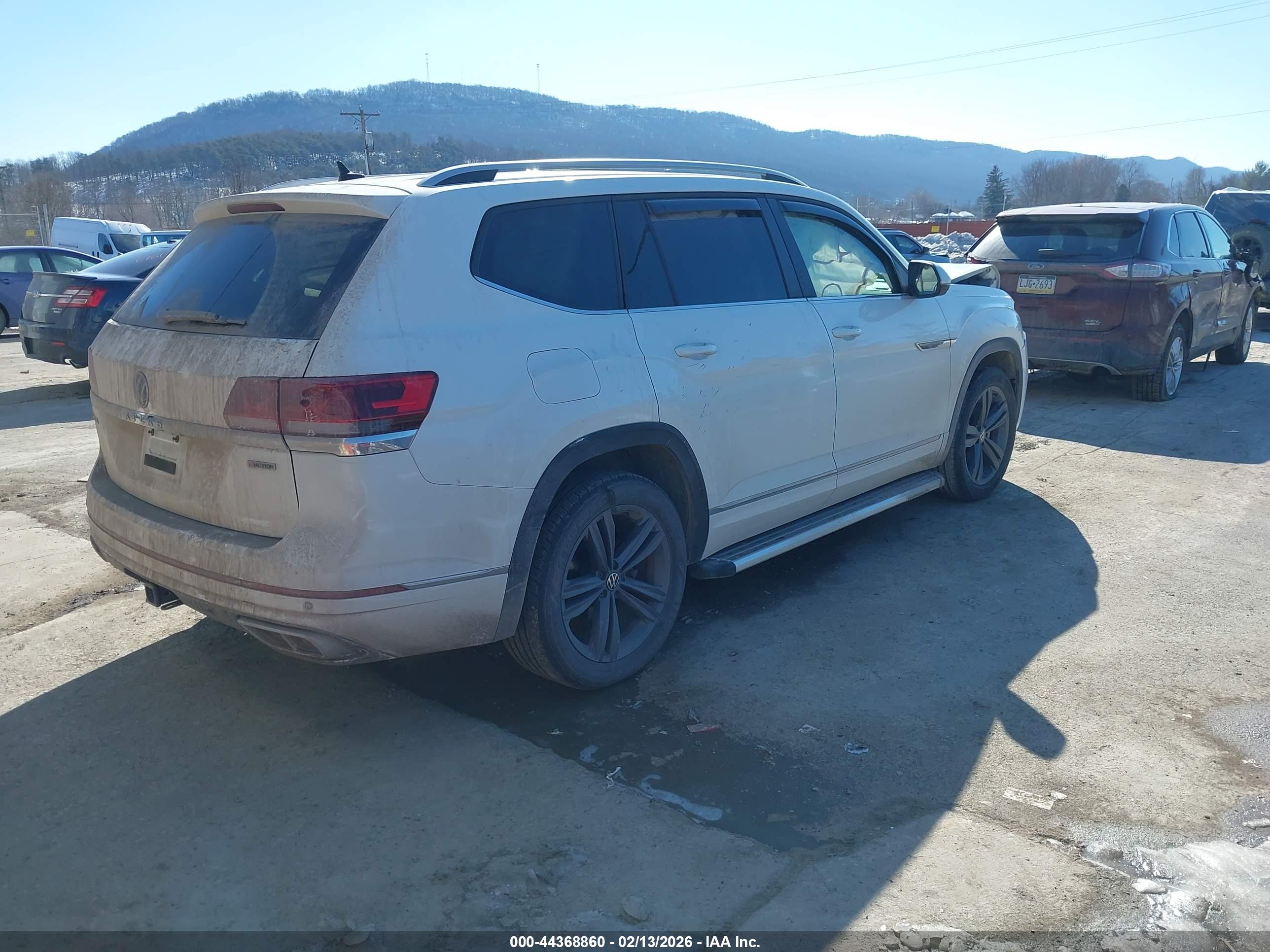 VOLKSWAGEN ATLAS image 4