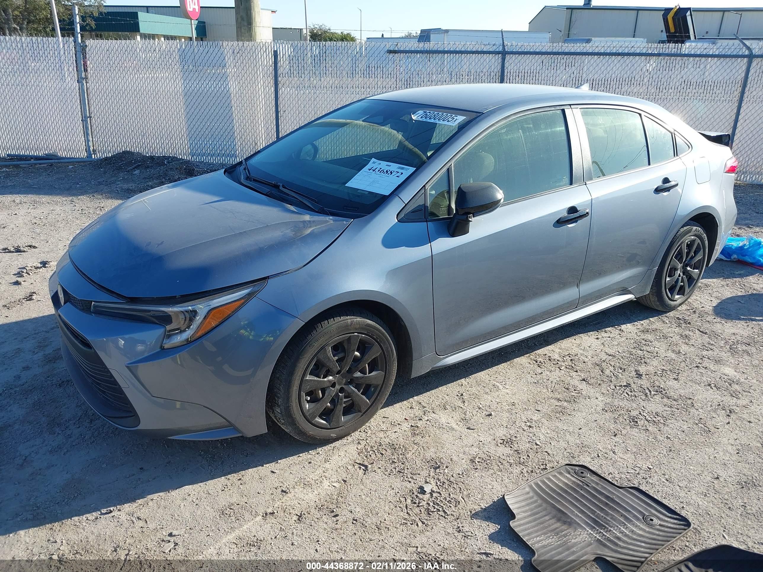 TOYOTA COROLLA image 2