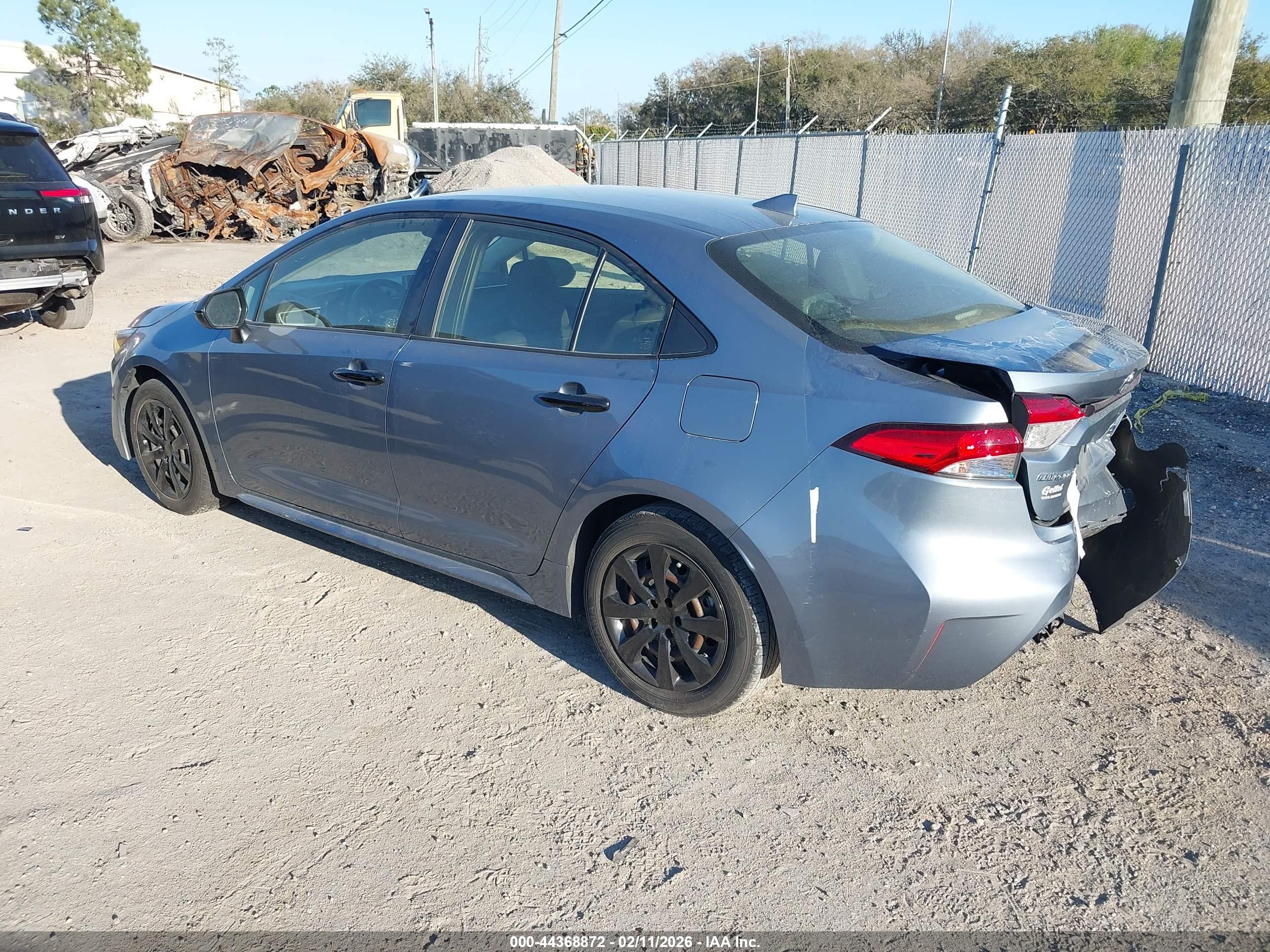 TOYOTA COROLLA image 3