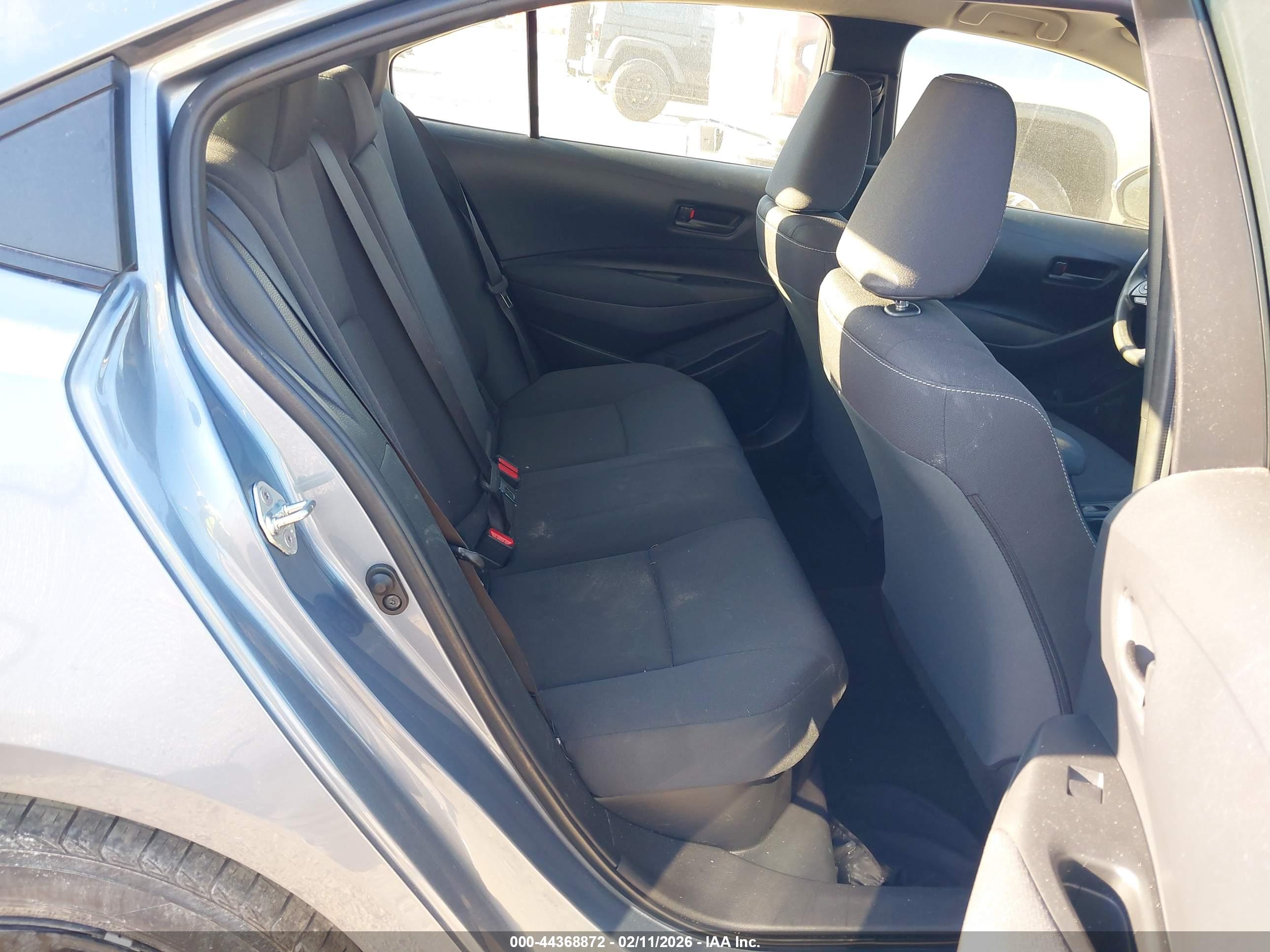 TOYOTA COROLLA image 8