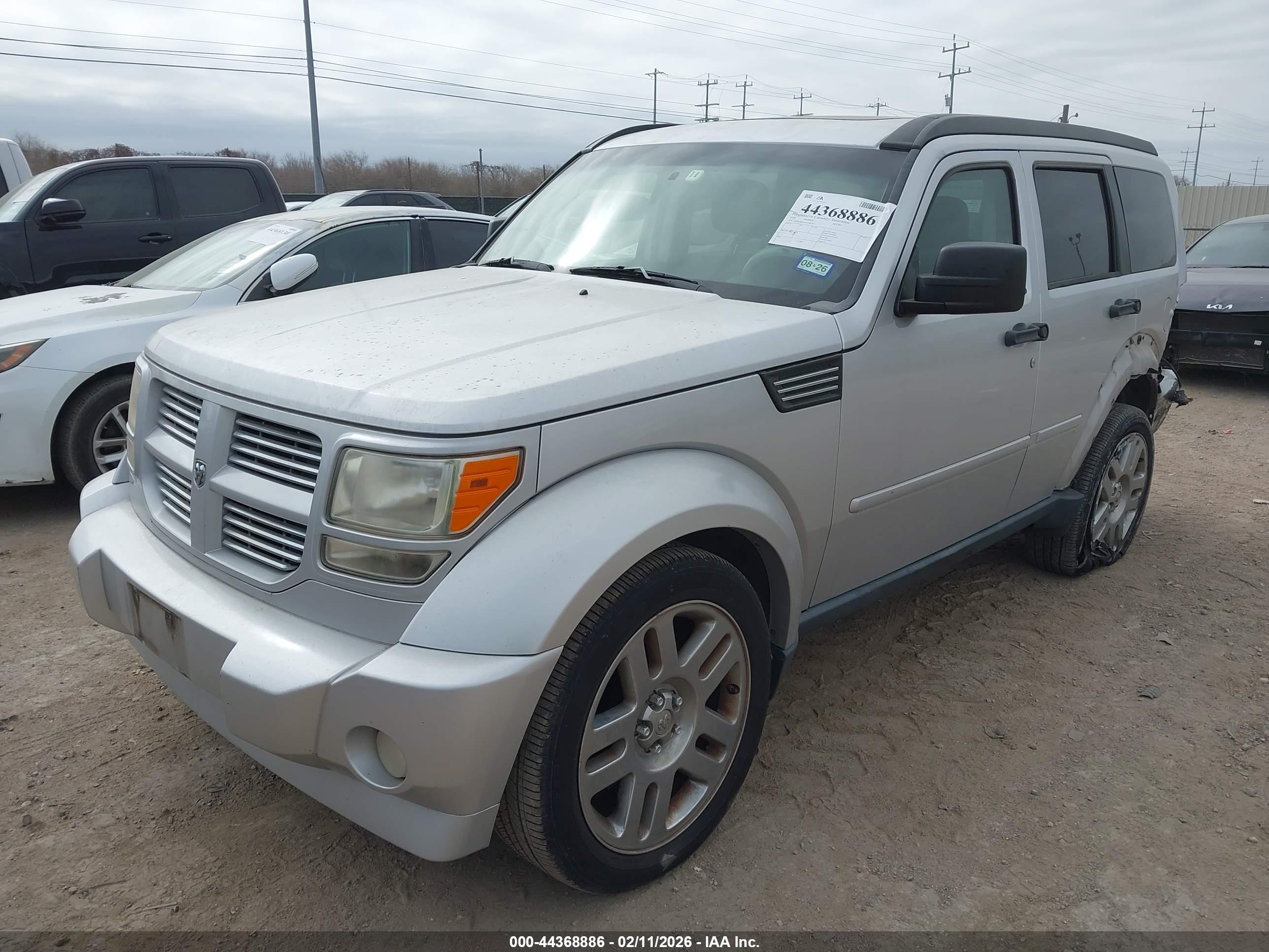 DODGE NITRO image 2