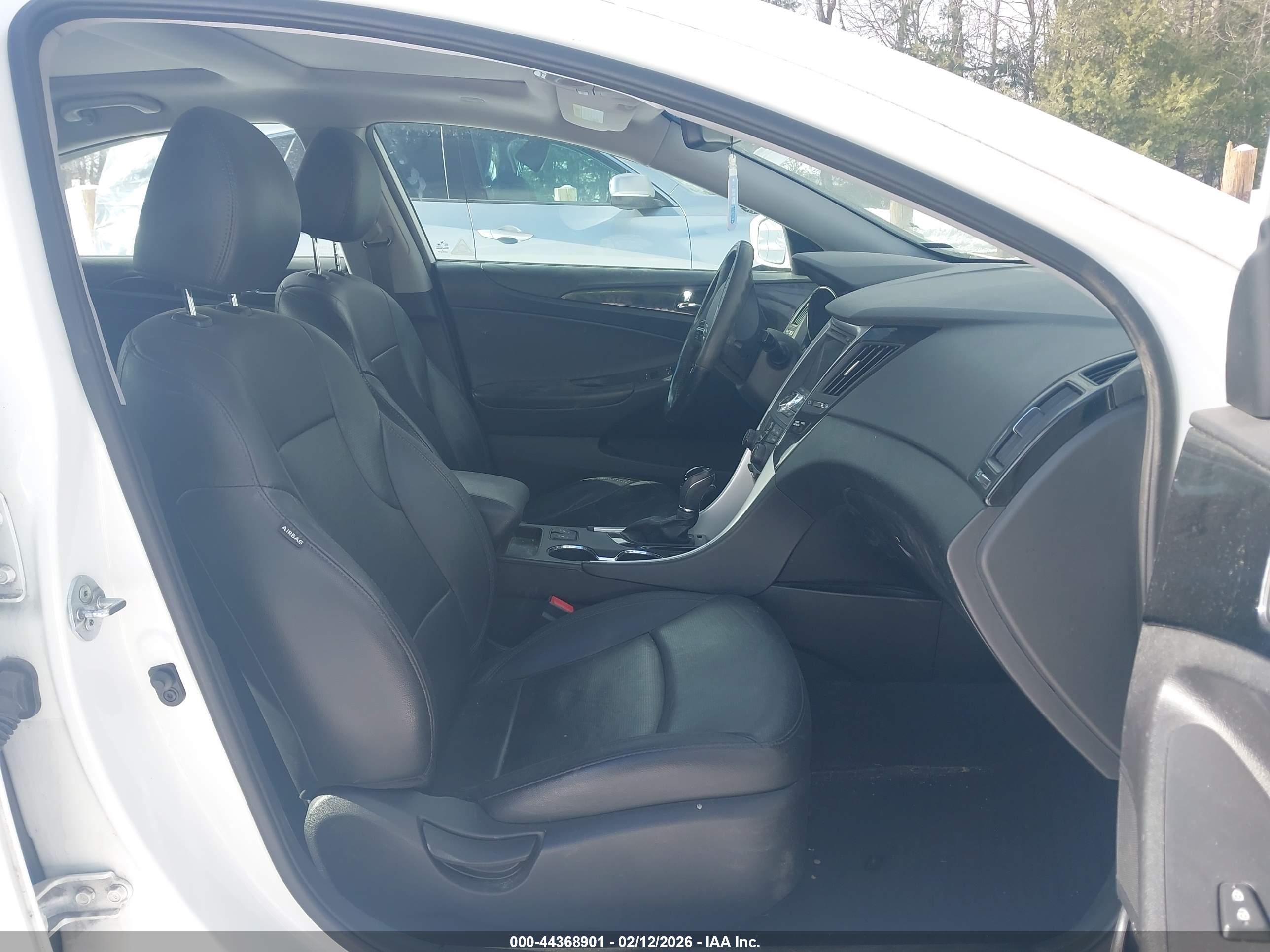 HYUNDAI SONATA image 5