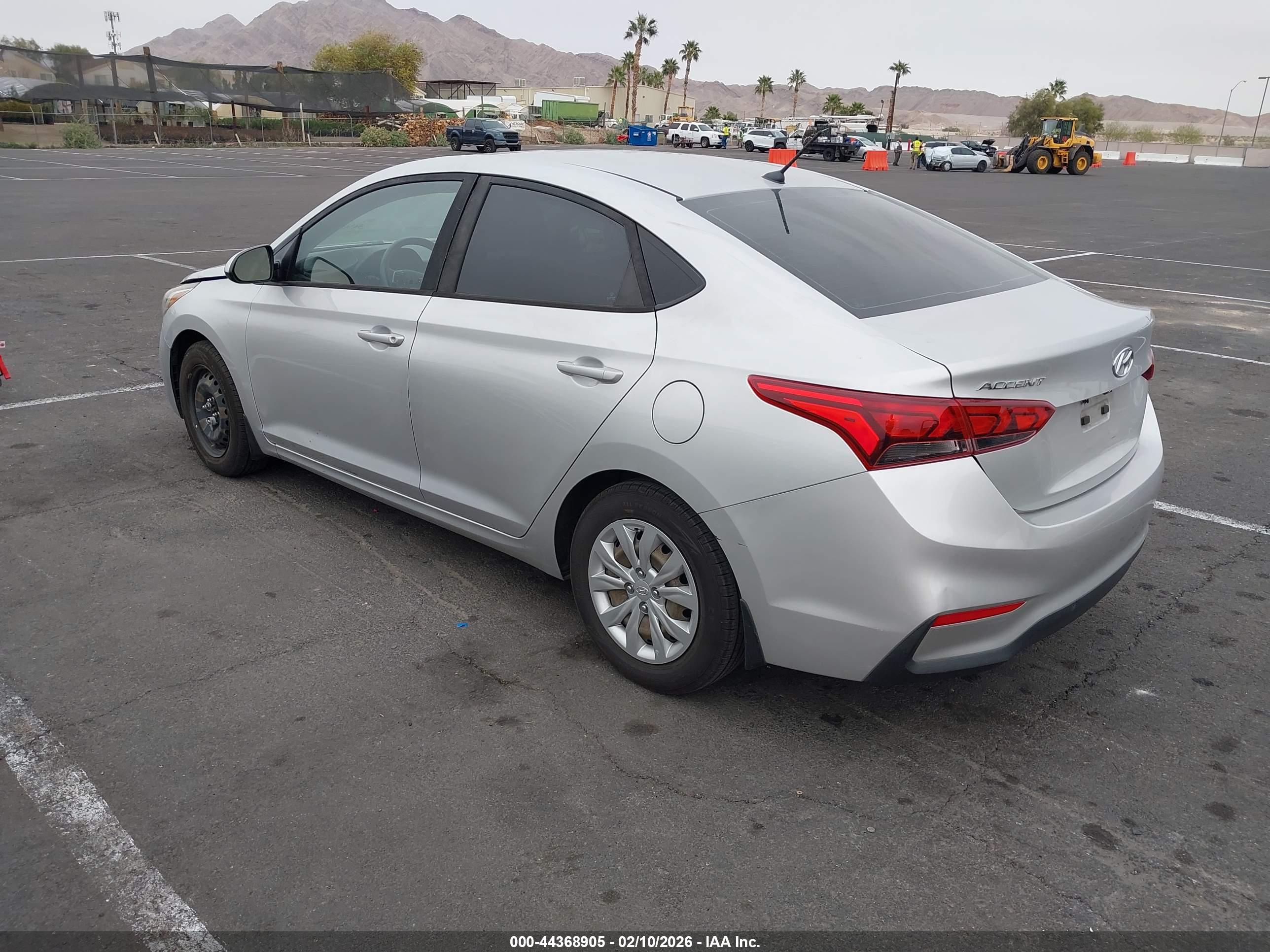 HYUNDAI ACCENT image 3