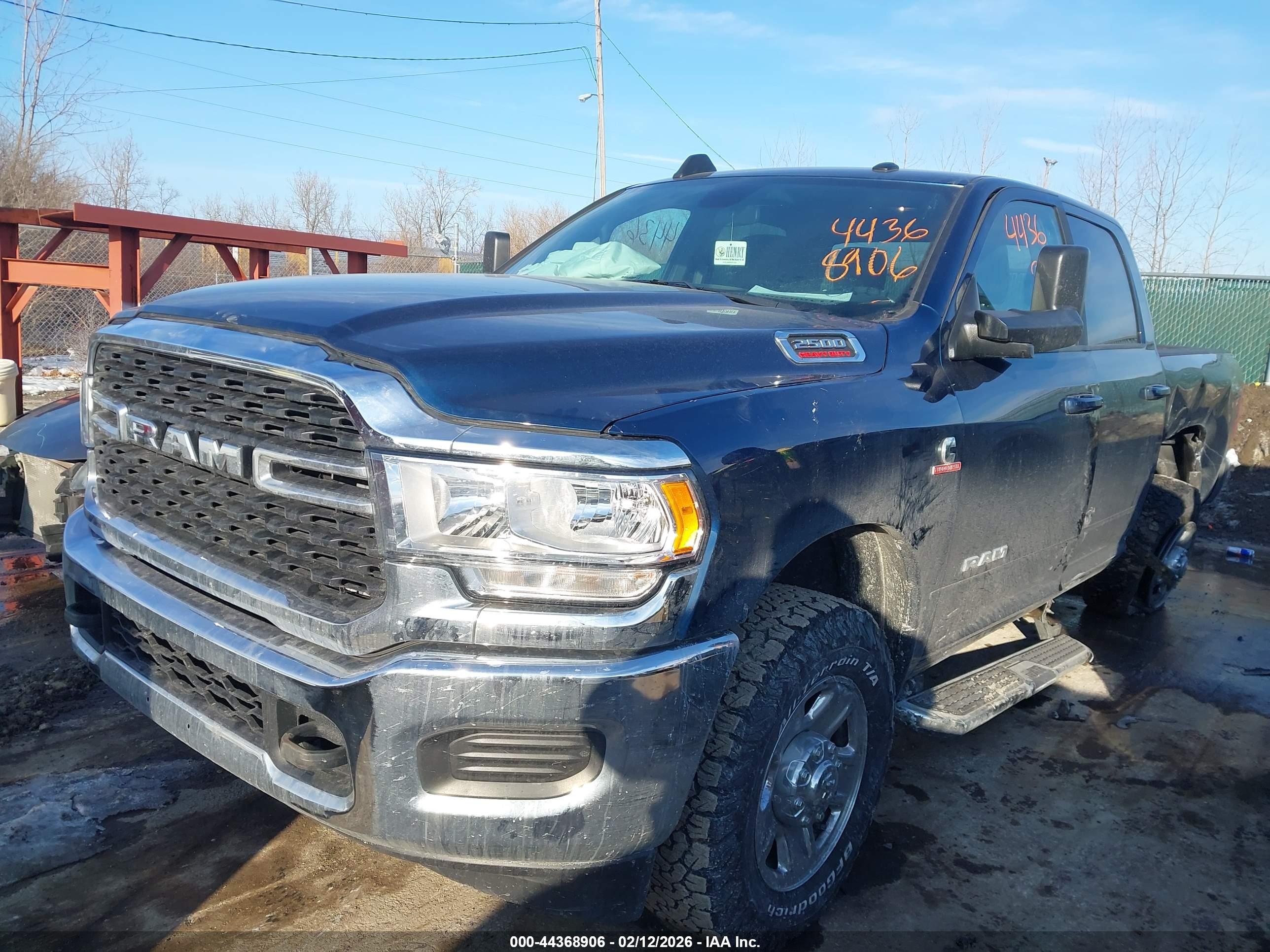 RAM 2500 image 2