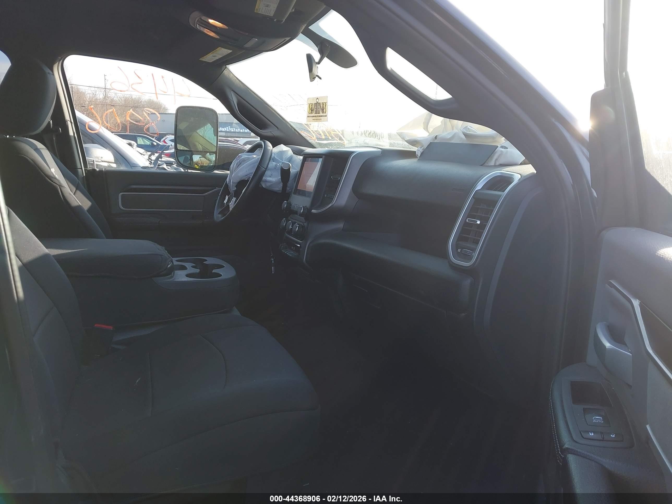 RAM 2500 image 5