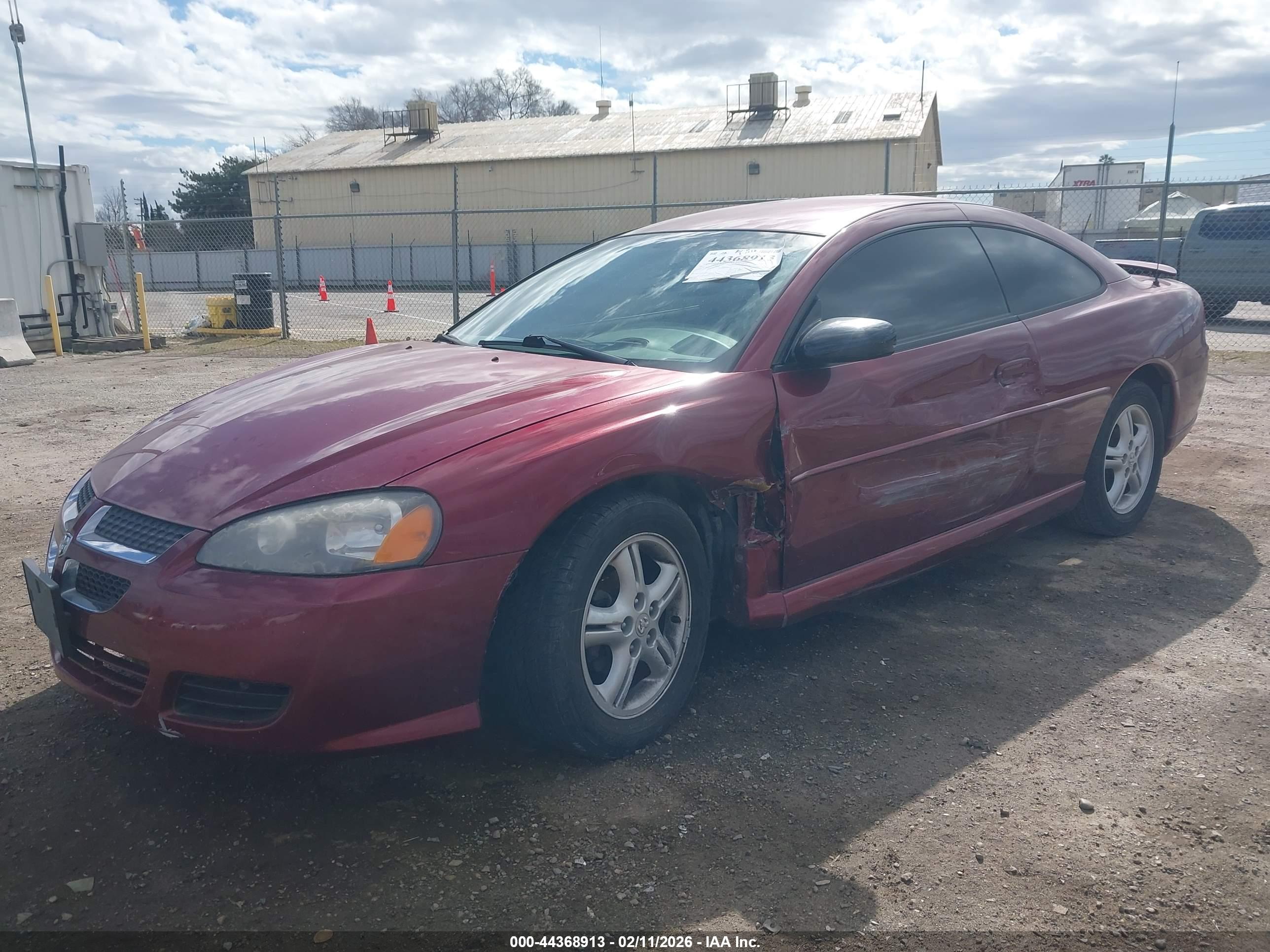 DODGE STRATUS image 2