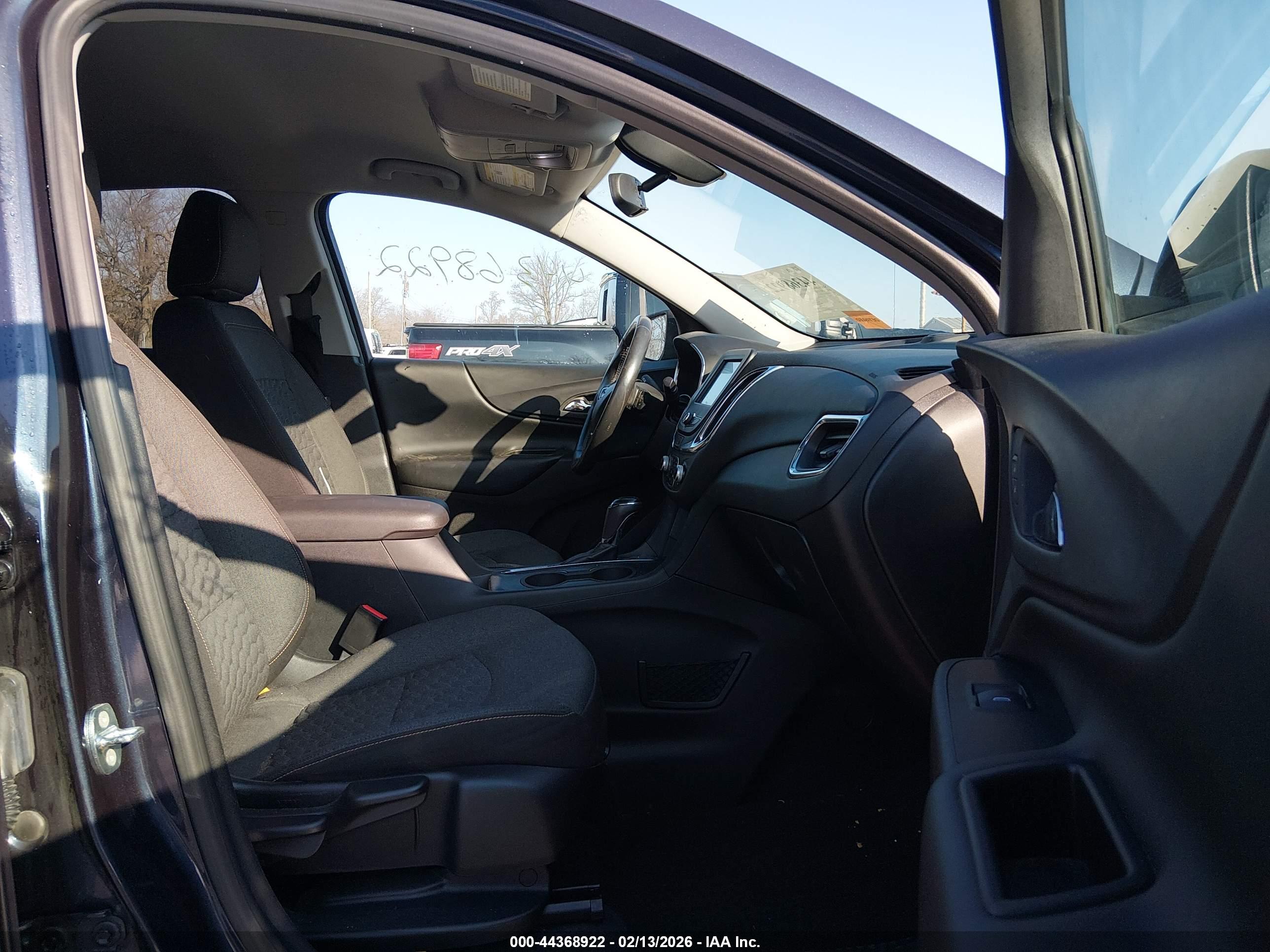 CHEVROLET EQUINOX image 5