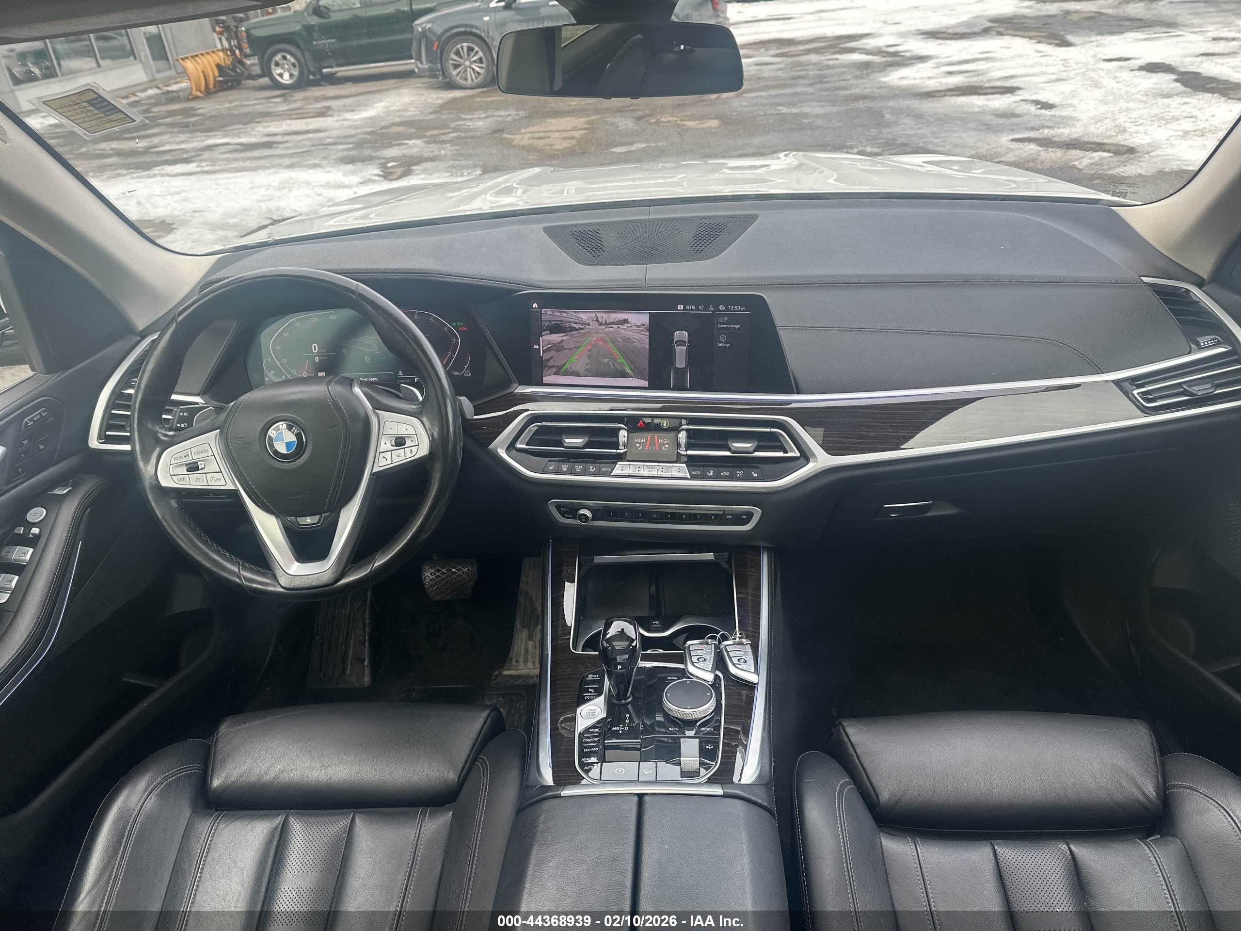BMW X7 image 6