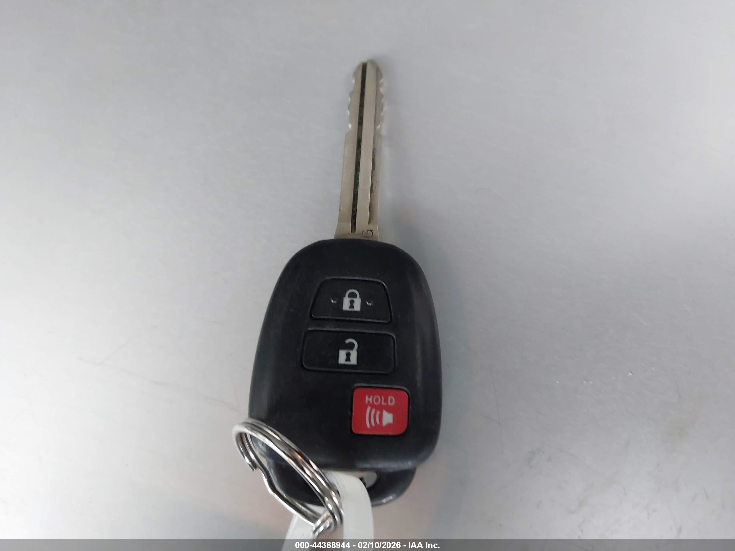 TOYOTA PRIUS image 11