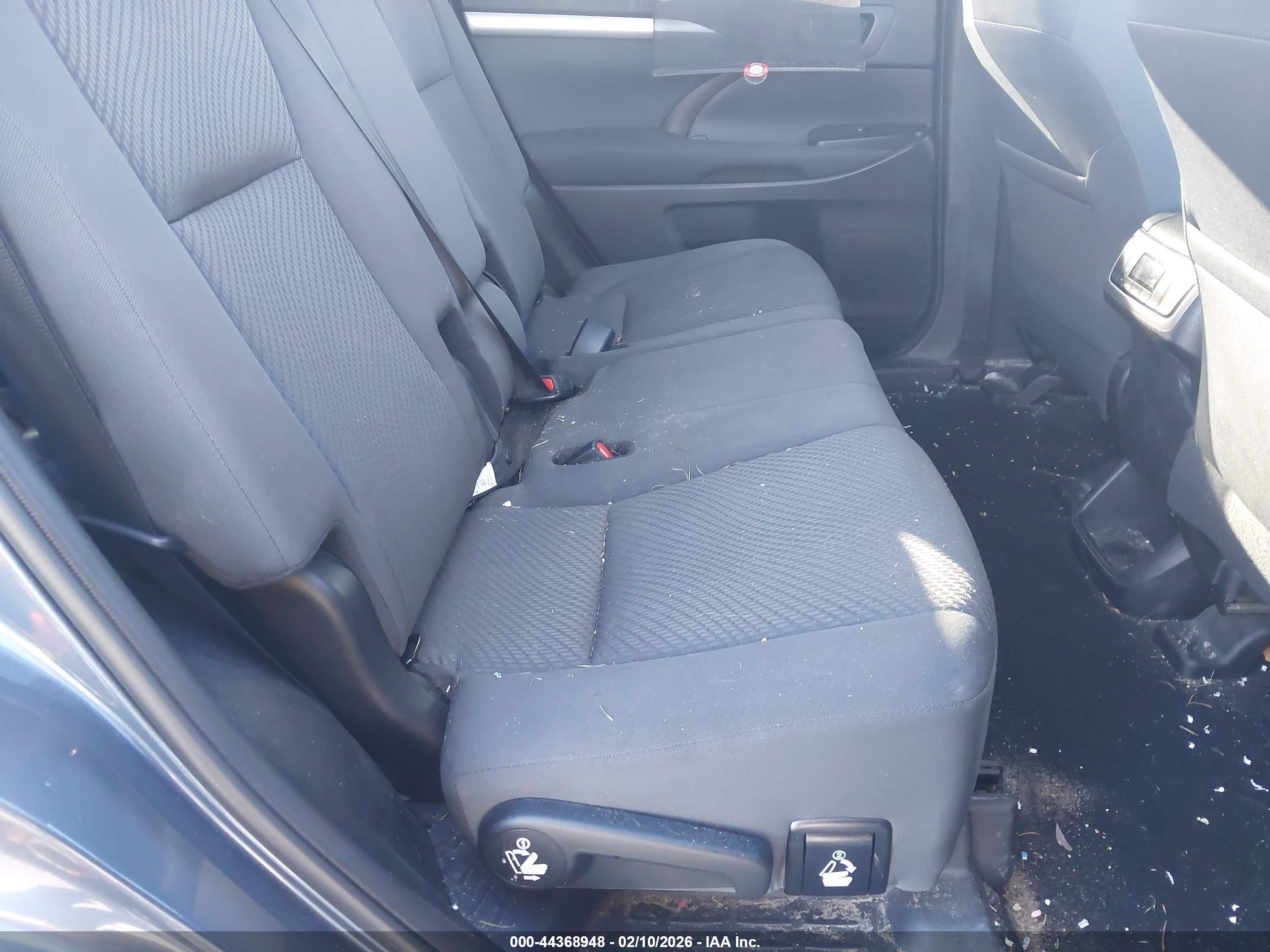 TOYOTA HIGHLANDER image 8